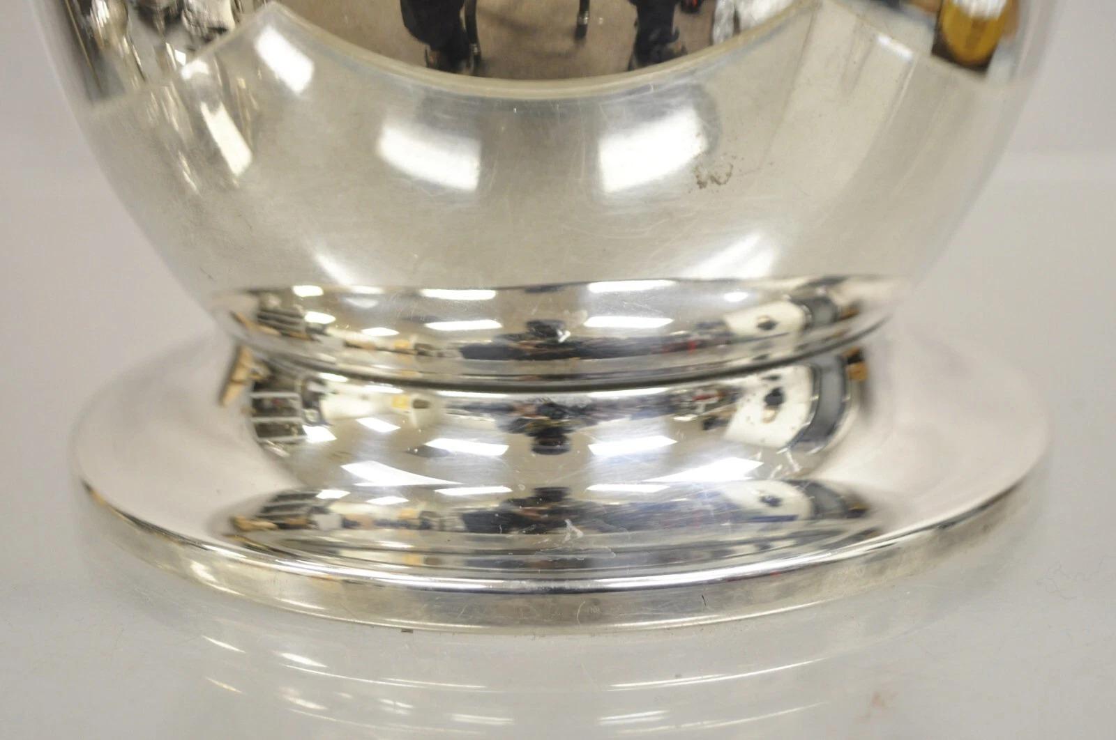 Secchiello da ghiaccio per vino con scanalatura in stile vittoriano d'epoca, con scanalatura in argento In condizioni buone in vendita a Philadelphia, PA
