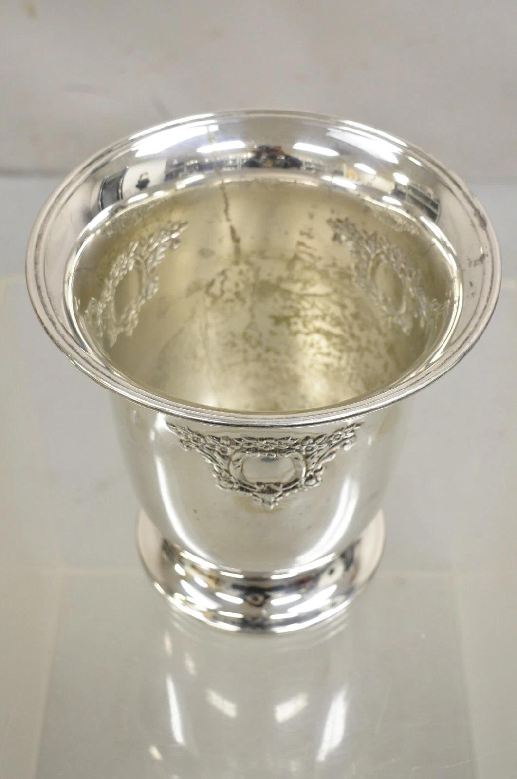 XX secolo Secchiello da ghiaccio per vino con scanalatura in stile vittoriano d'epoca, con scanalatura in argento in vendita
