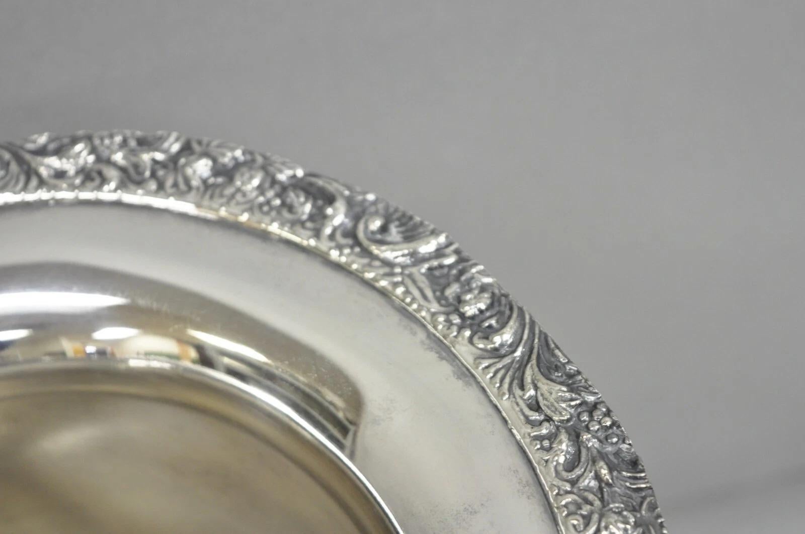 Seau à glace et champagne de style victorien vintage en métal argenté en vente 1