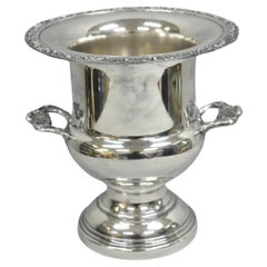 Seau à glace et champagne de style victorien vintage en métal argenté
