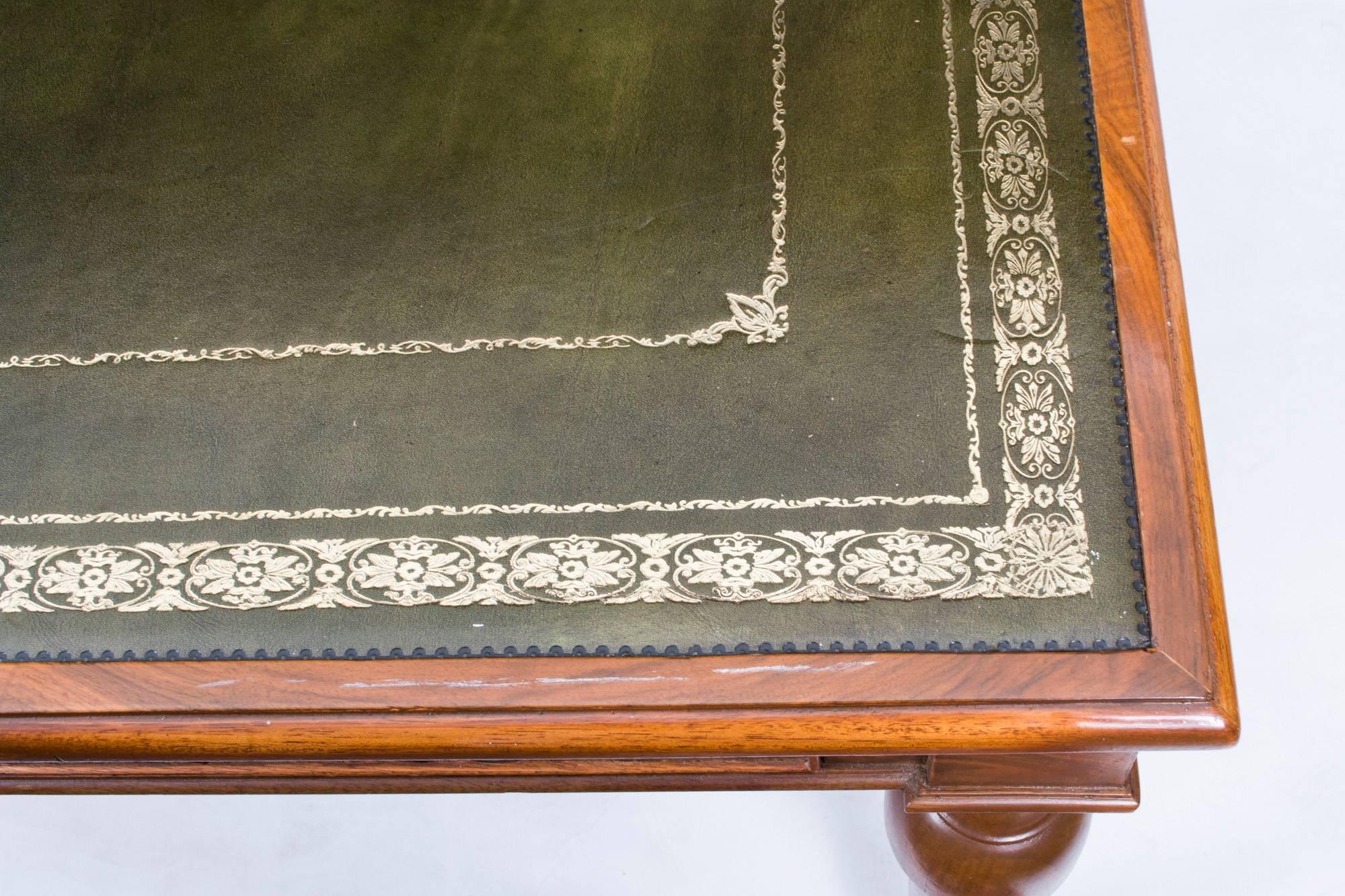 Vintage Victorian Style Walnut Writing Table Desk, 1930s In Excellent Condition In London, GB