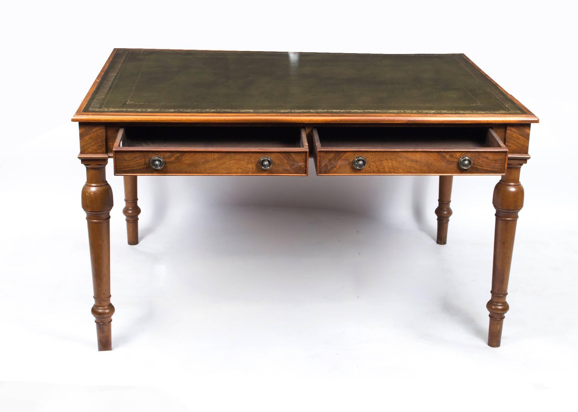 Vintage Victorian Style Walnut Writing Table Desk, 1930s 1