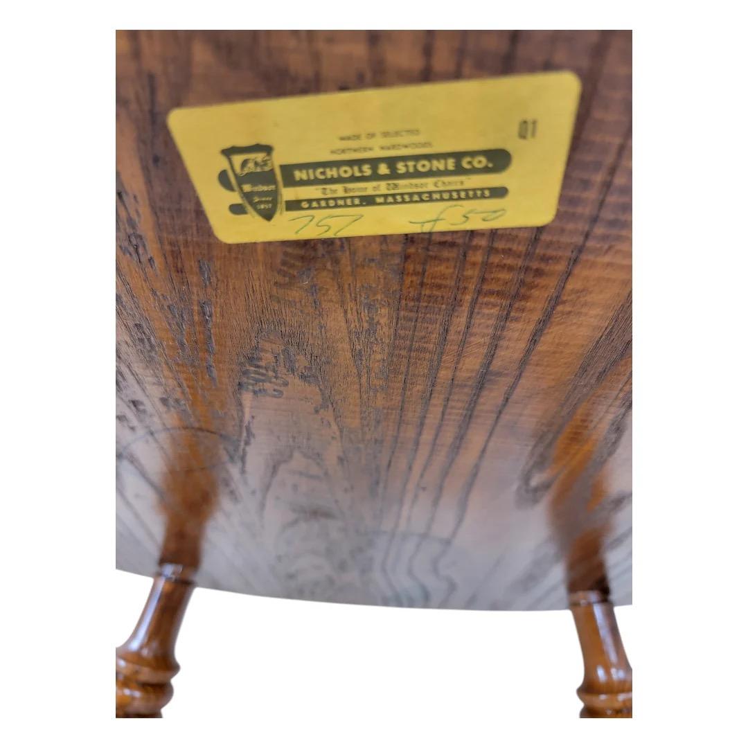 Chaises de salle à manger Windsor de style victorien par Nichols & Stone - Lot de 8 en vente 7