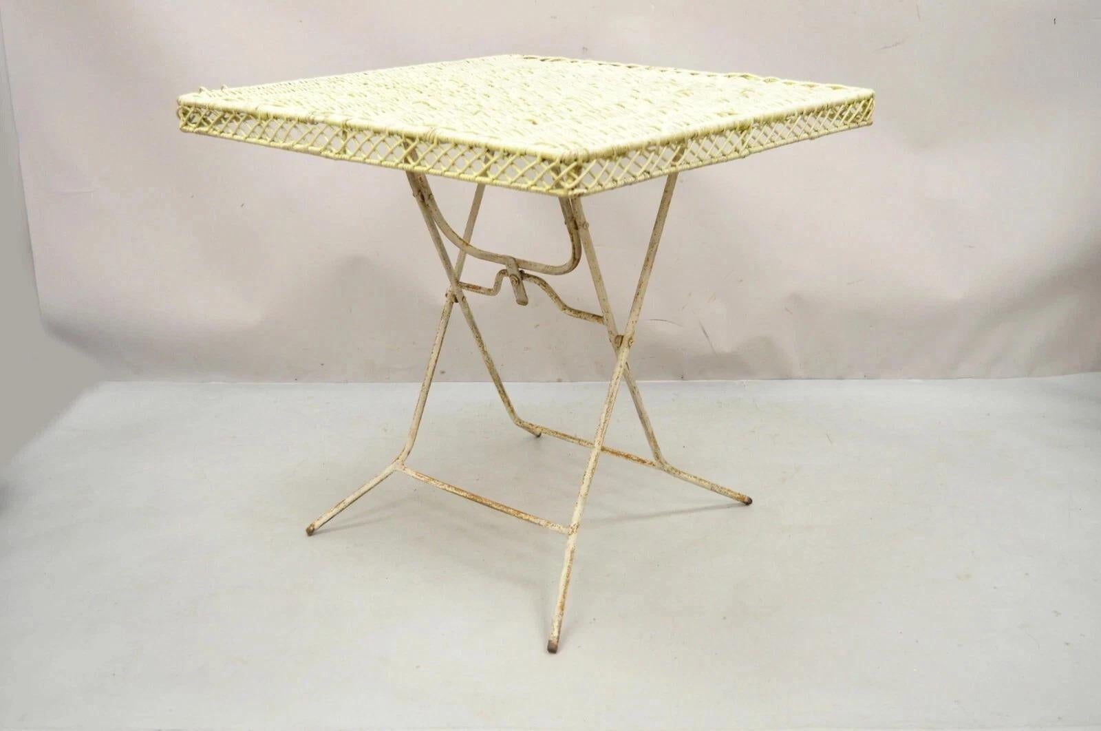 Vintage viktorianischen Stil Schmiedeeisen Wicker Rattan Top Folding Karte Spieltisch (Unbekannt) im Angebot