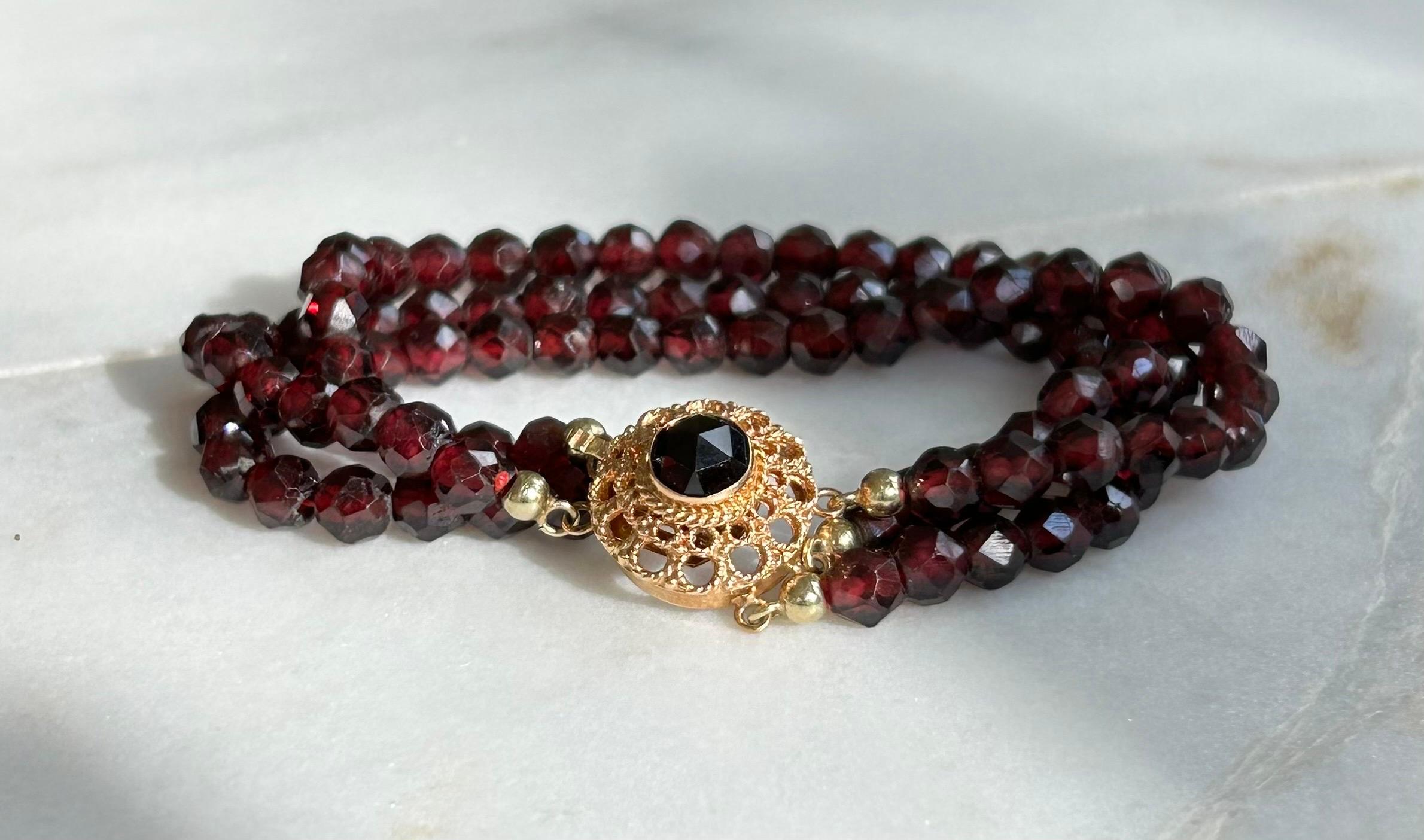 Vintage Victorian three strand Rose Cut Garnet Bracelet with 15k Gold Closure In Excellent Condition For Sale In Joelton, TN