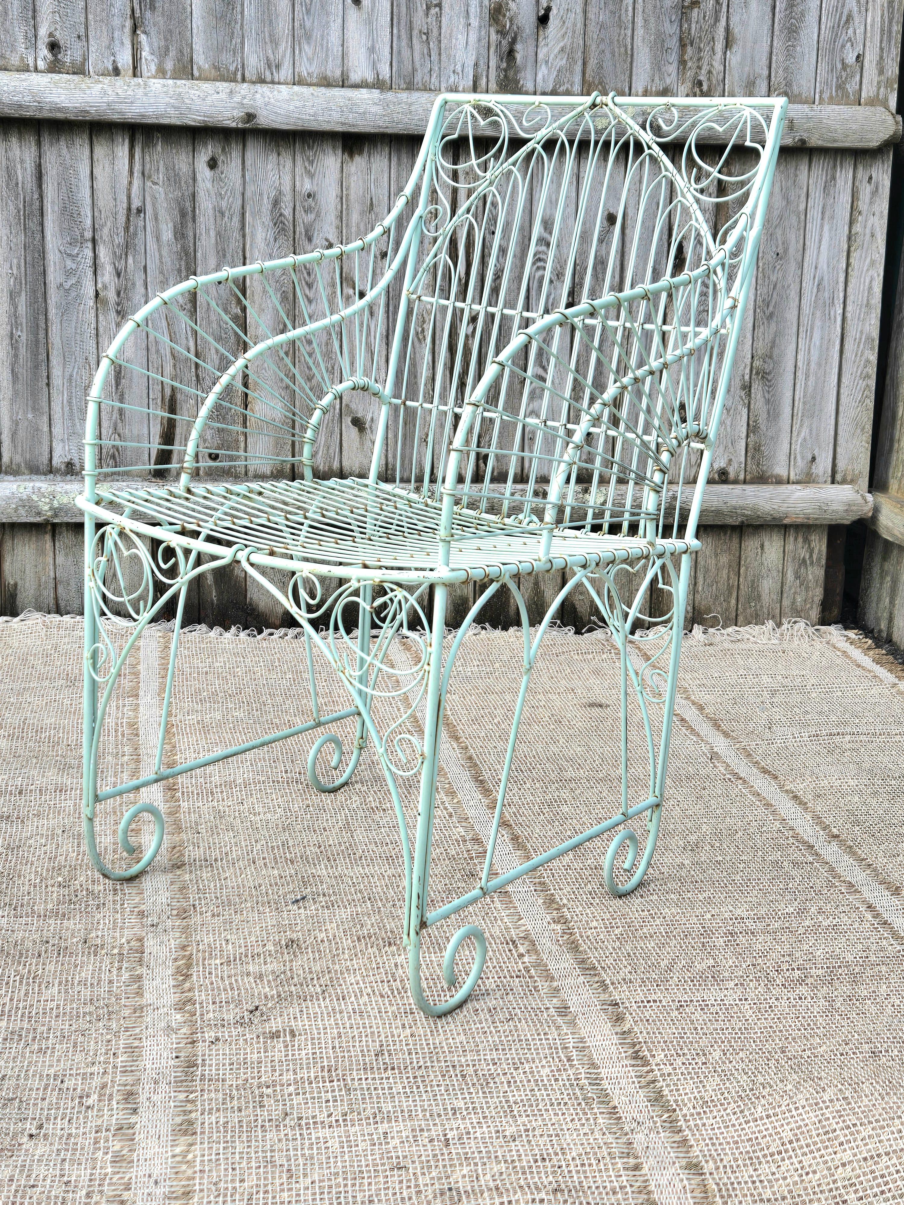 Vintage Victorian Wrought Iron Outdoor Chair In Good Condition For Sale In Cumberland, RI
