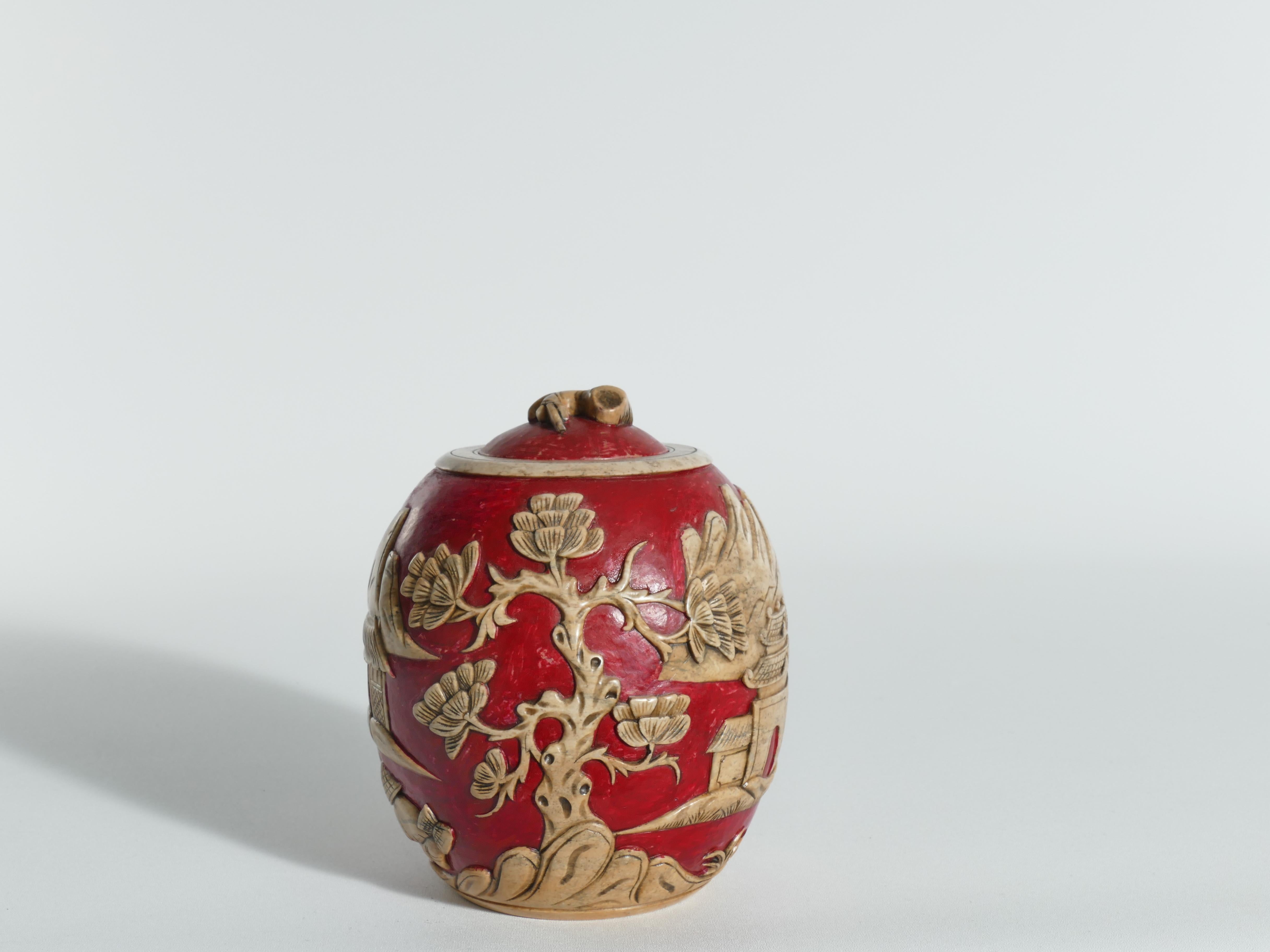 Vintage Vietnamese Red Hand Carved Soapstone Lidded Jar In Good Condition For Sale In Grythyttan, SE
