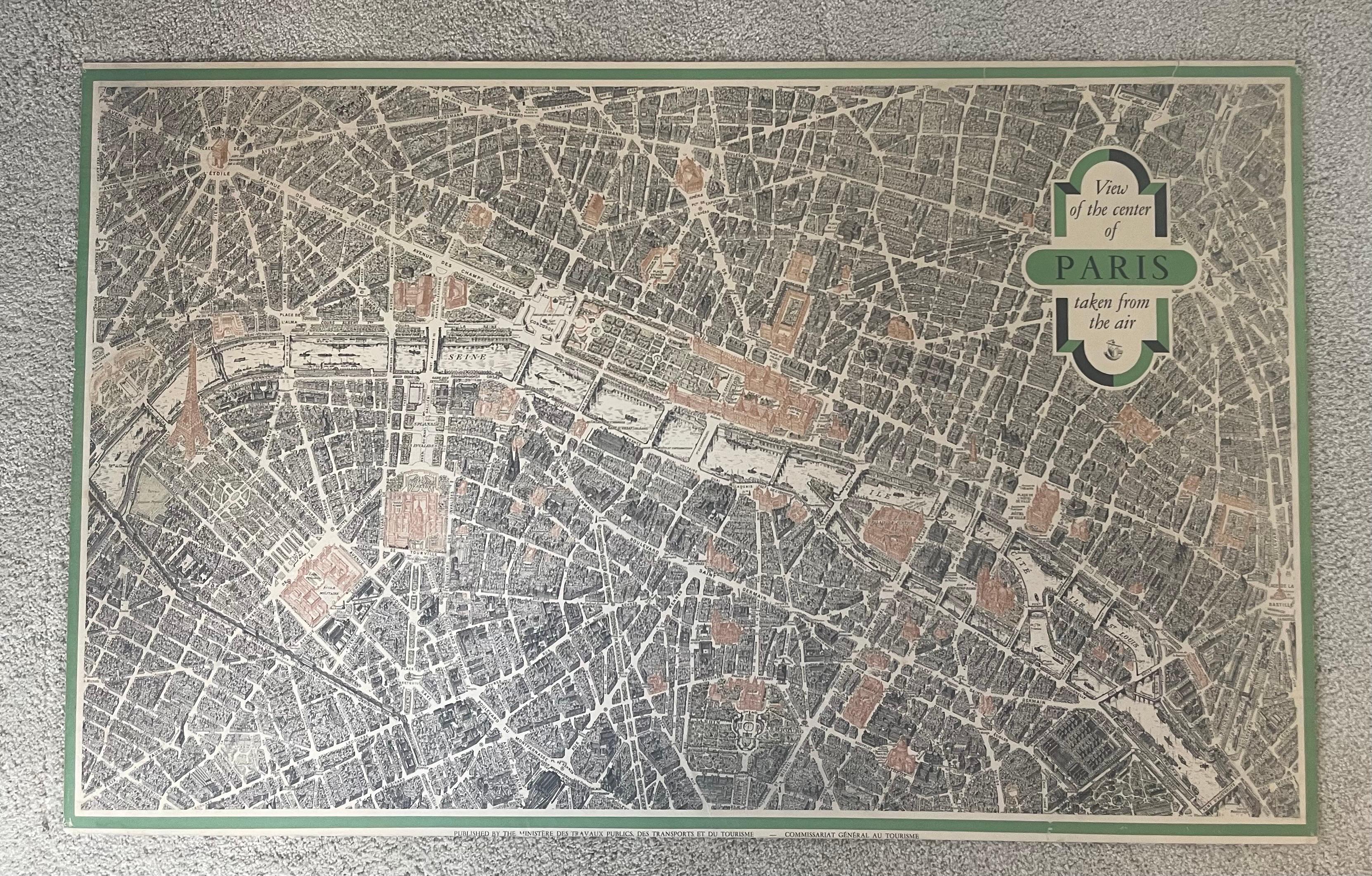 Mid-Century Modern Carte lithographique vintage « View of the Center of Paris Taken from the Air » en vente