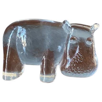 Vintage Viking Glass Hippopotamus Figure Paperweight For Sale