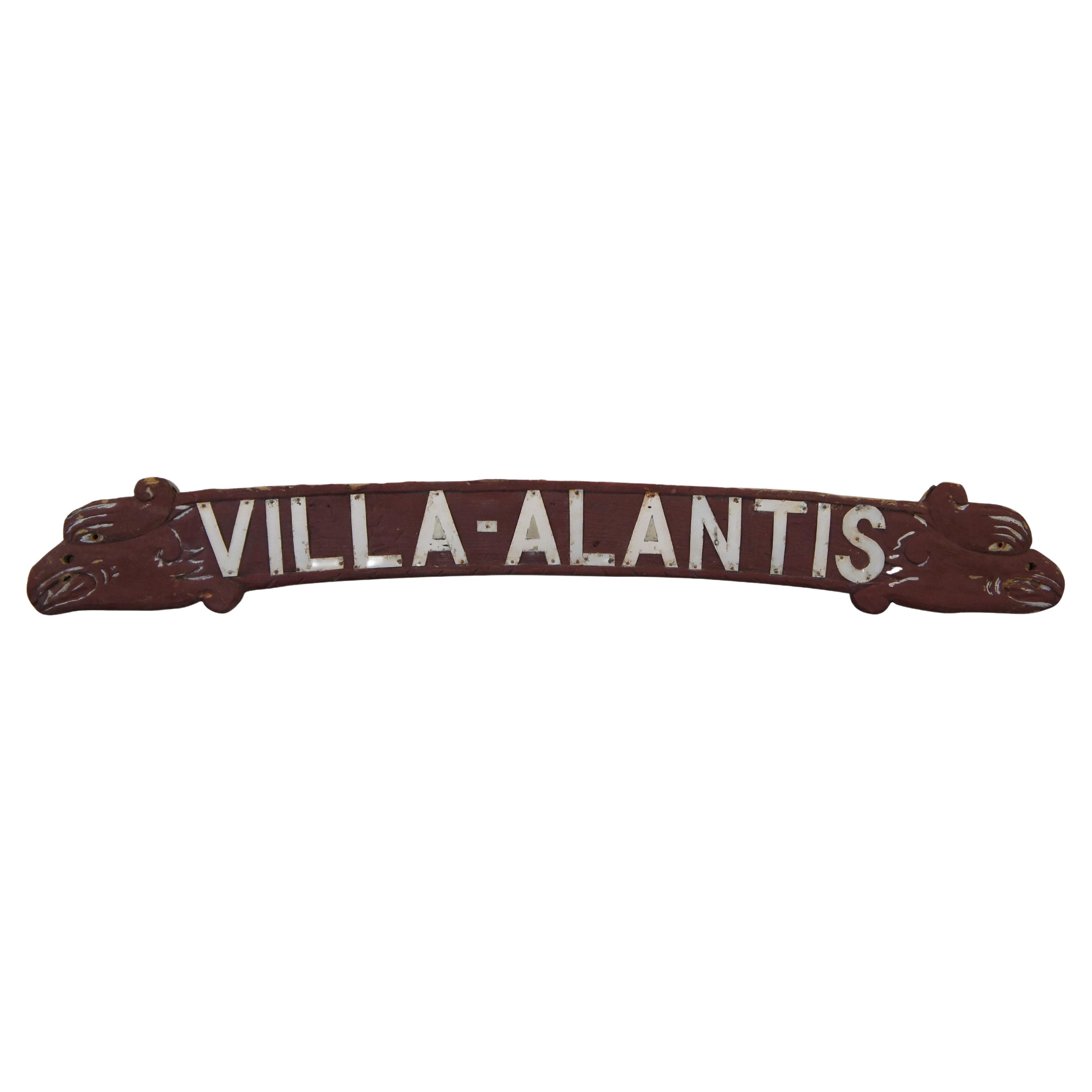Panneau publicitaire vintage Villa Alantis en bois sculpté et métal serpent rouge dragon 42".