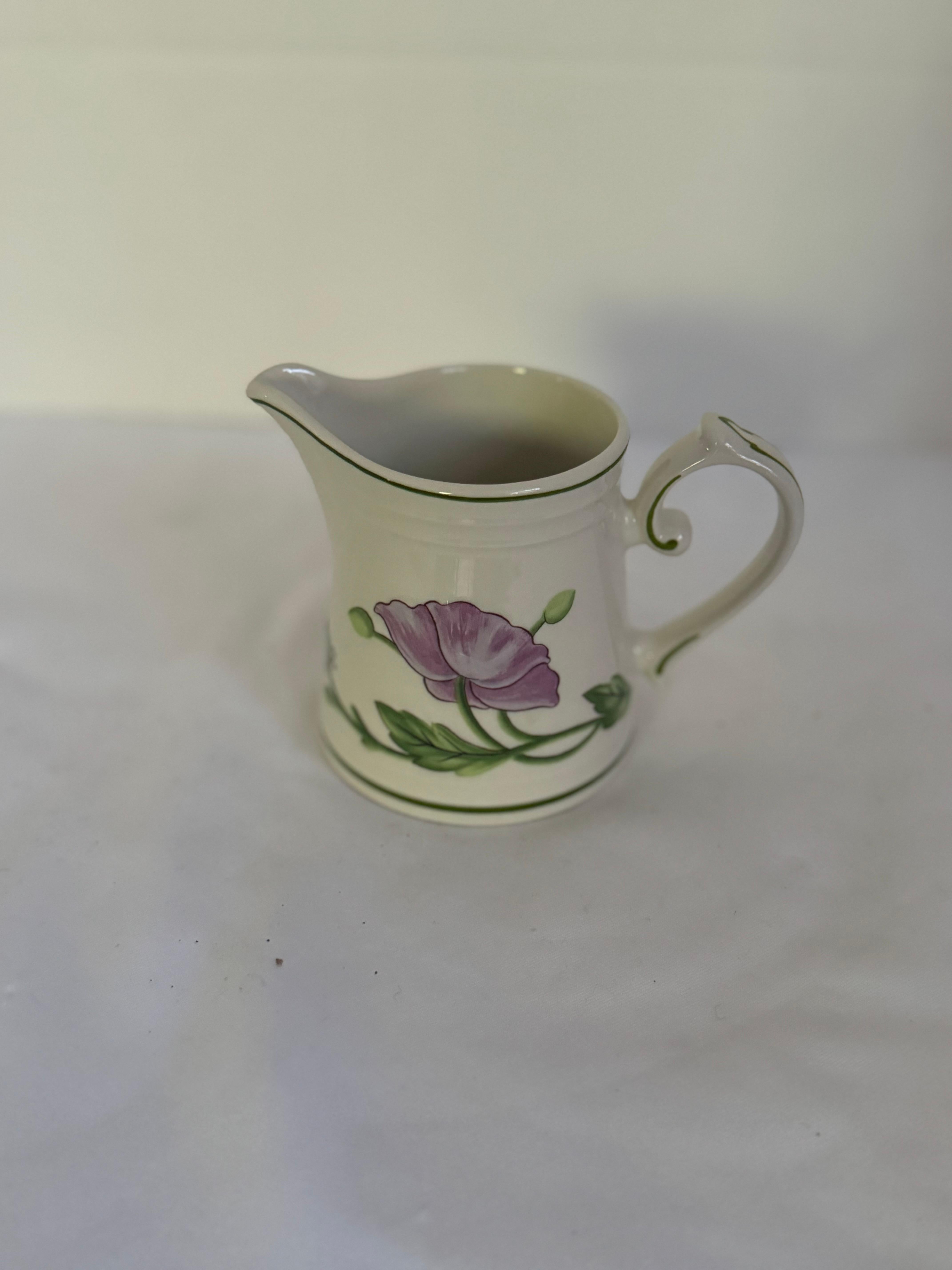 Vintage Villeroy and boch partial tea set Amapola pattern For Sale 6