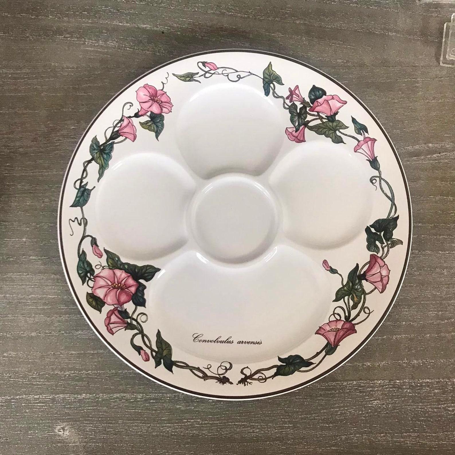 Villeroy & Boch Botanica Section Plates. 

The price is for 1 plate.

Also used as oyster plates.

Villeroy and Boch Botanica - is the most lovely collection. 

Vitro-porcelain. Dishwasher safe.

In excellent condition, no chips, cracks or