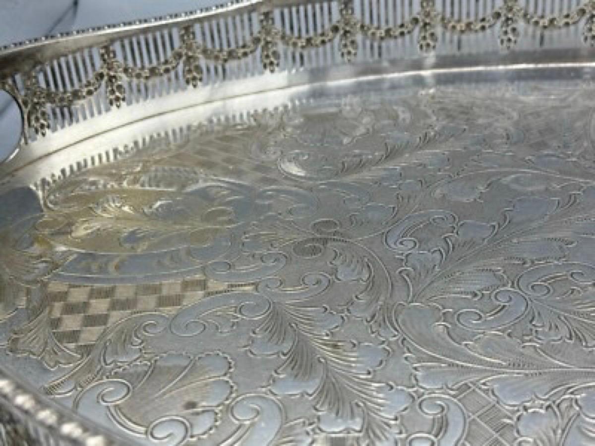 20th Century Vintage Viners Alpher Silver Plated Gallery Serving Tray For Sale