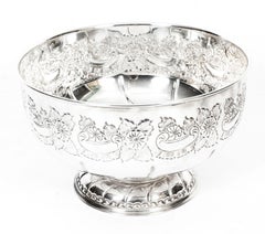 Vintage Viners of Sheffield Punch Bowl Set with 12 Cups, Mid-20th Century