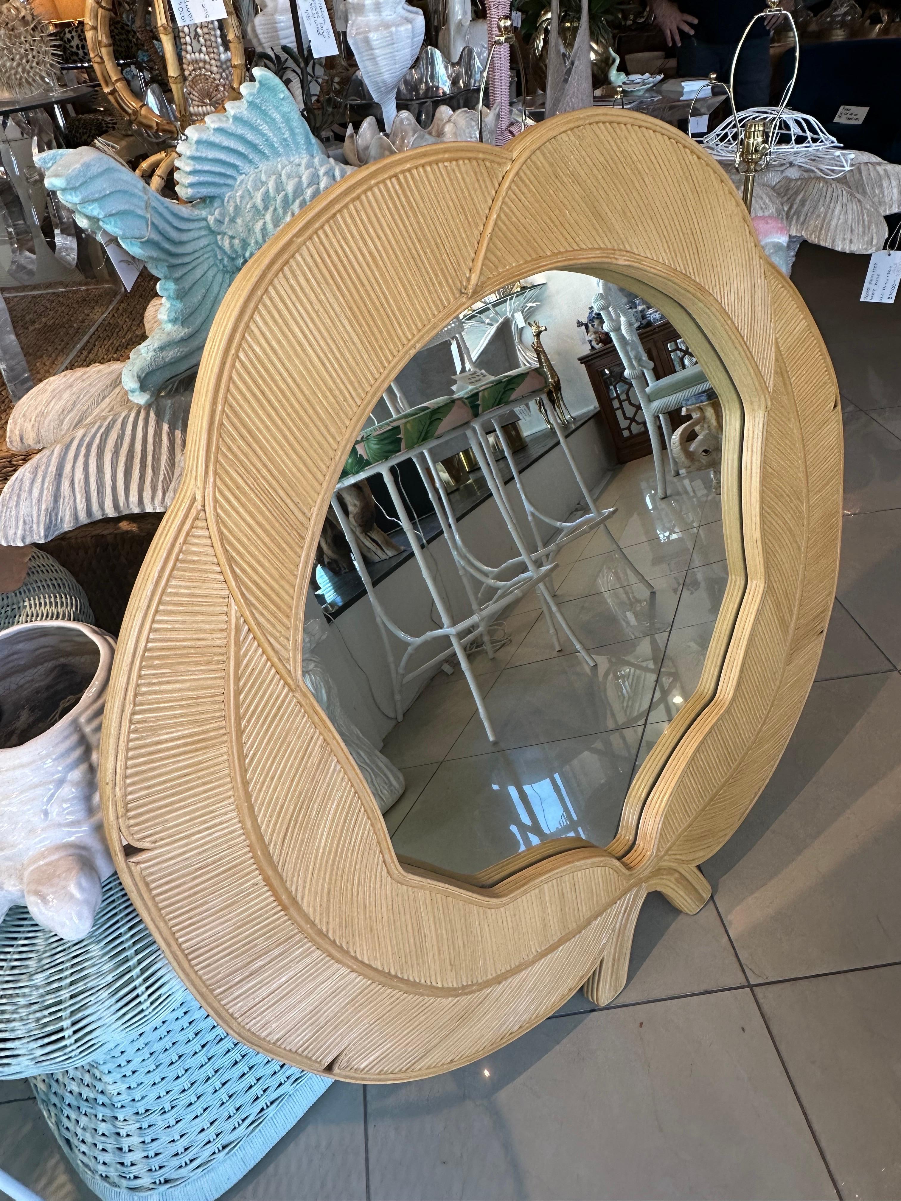 Vintage Vivai Del Sud Pencil Reed Rattan Bamboo Leaves Leaf Wall Mirror  In Good Condition For Sale In West Palm Beach, FL