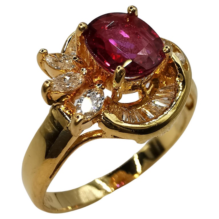 Vintage Vivid Red Oval Cut Ruby & Marquise Diamond Ring in Yellow Gold For Sale