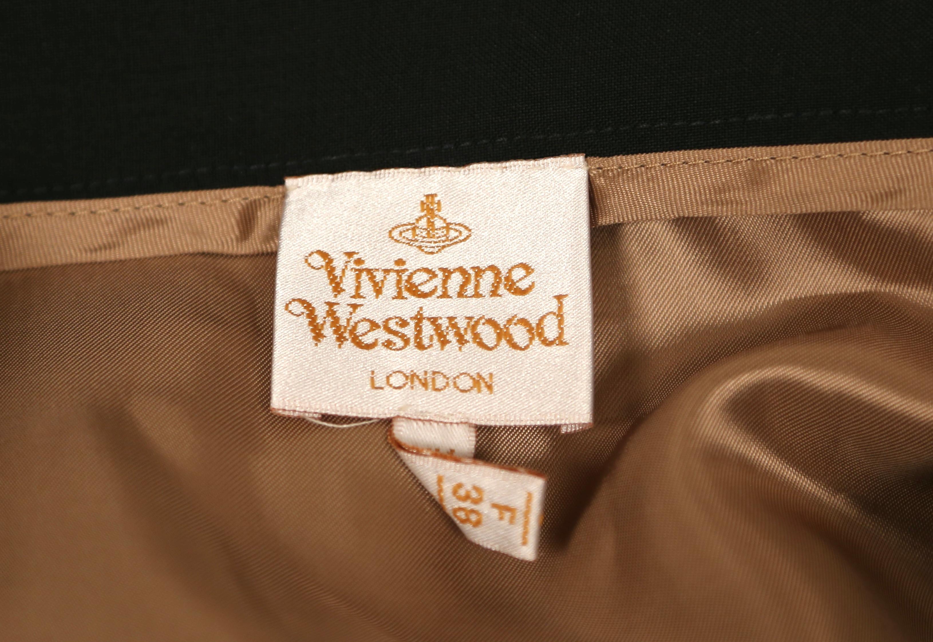 vintage VIVIENNE WESTWOOD schwarzes drapiertes Oberteil und Rock Anzug im Angebot 6
