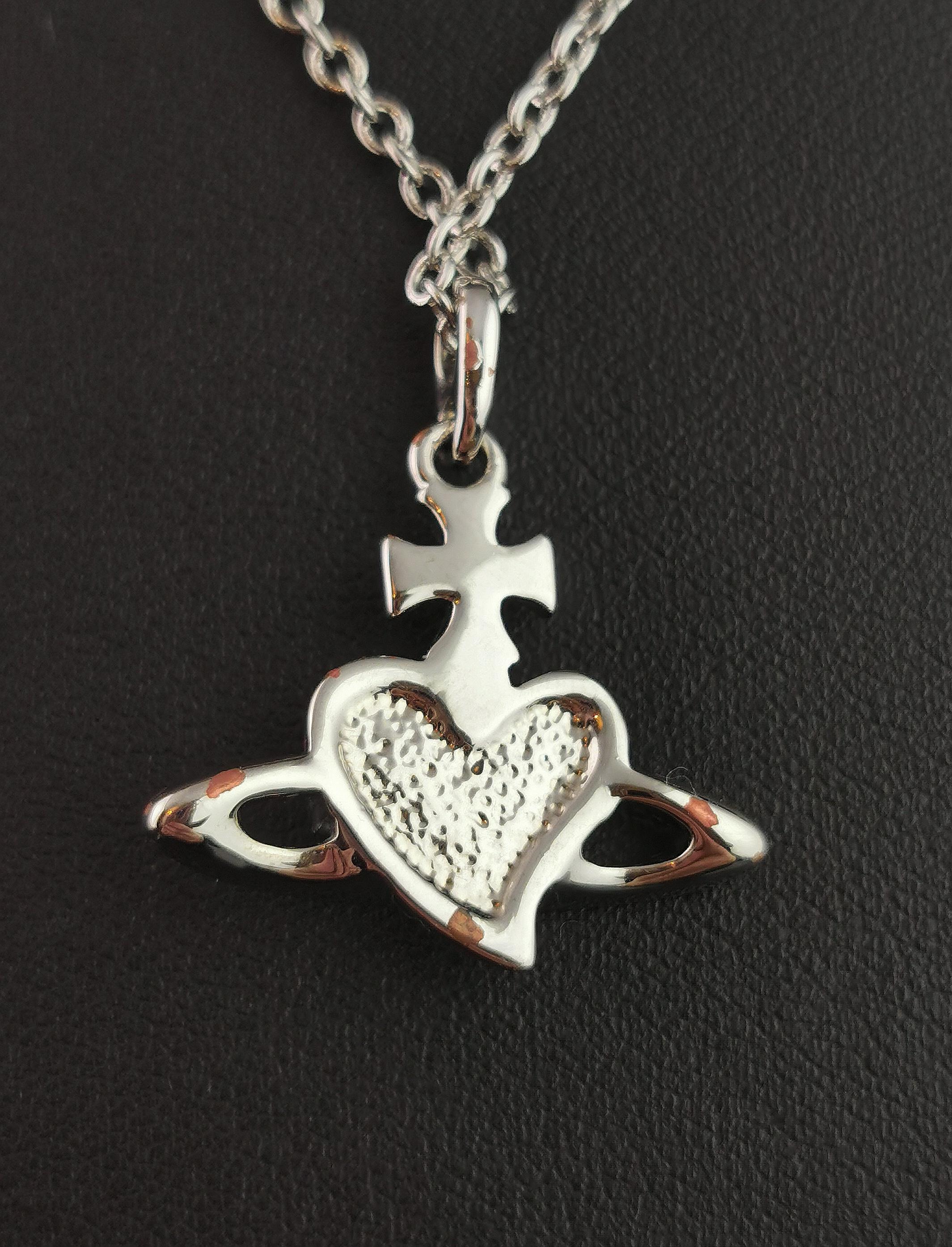 Vintage Vivienne Westwood heart orb pendant necklace For Sale 6