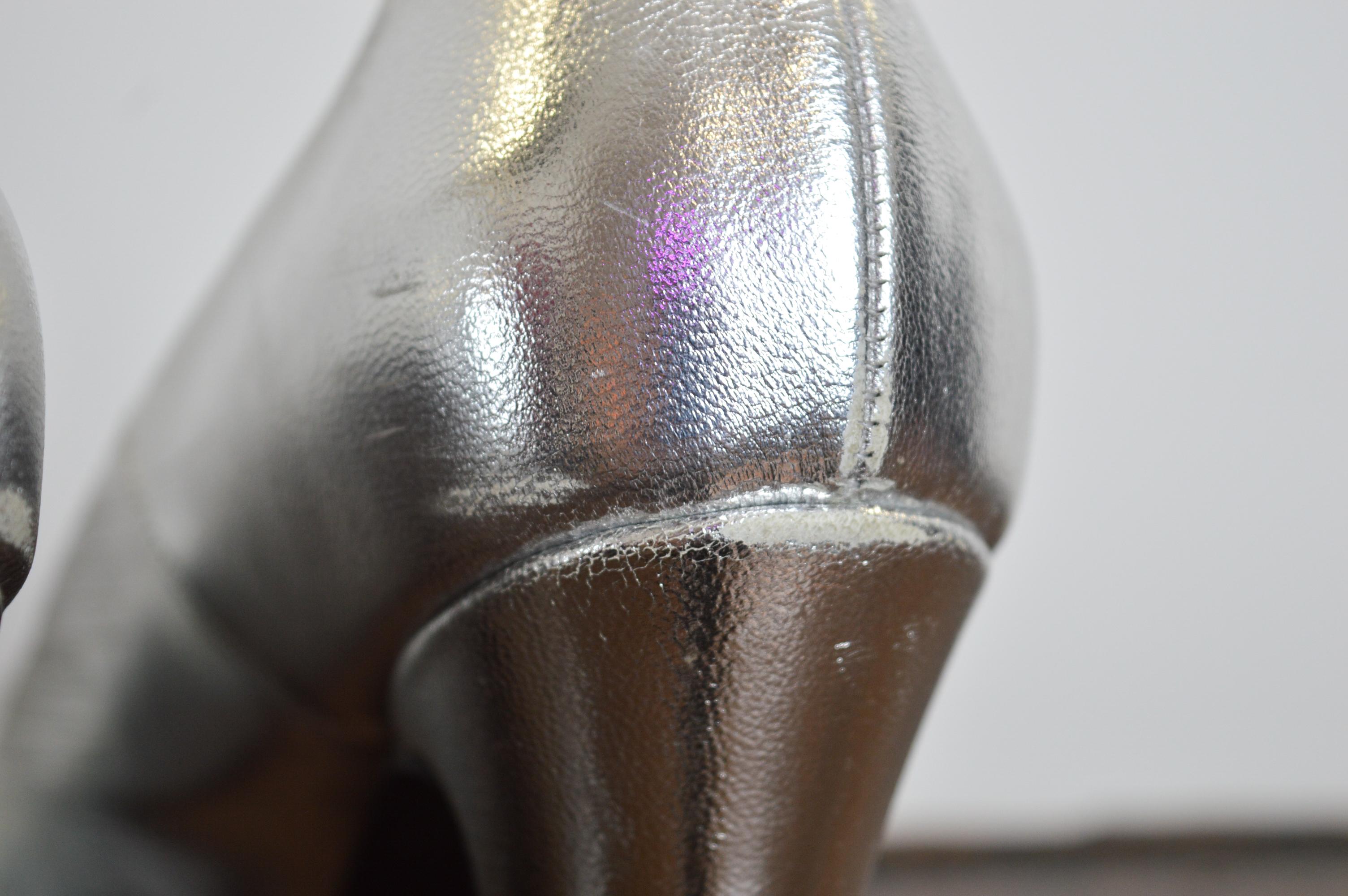Vintage Vivienne Westwood Metallic Silver Animal toe high heels - court shoes 5