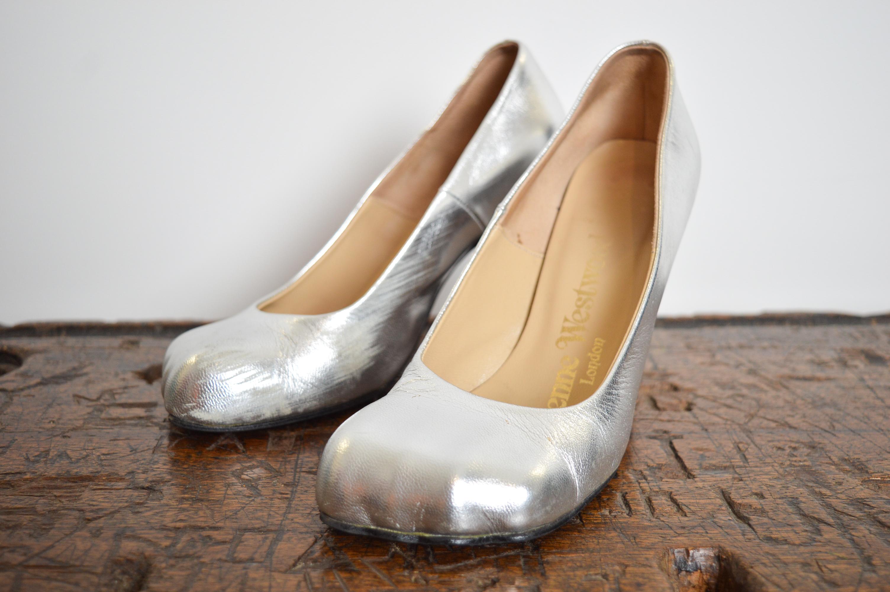 Vintage Vivienne Westwood Metallic Silver Animal toe high heels - court shoes 11