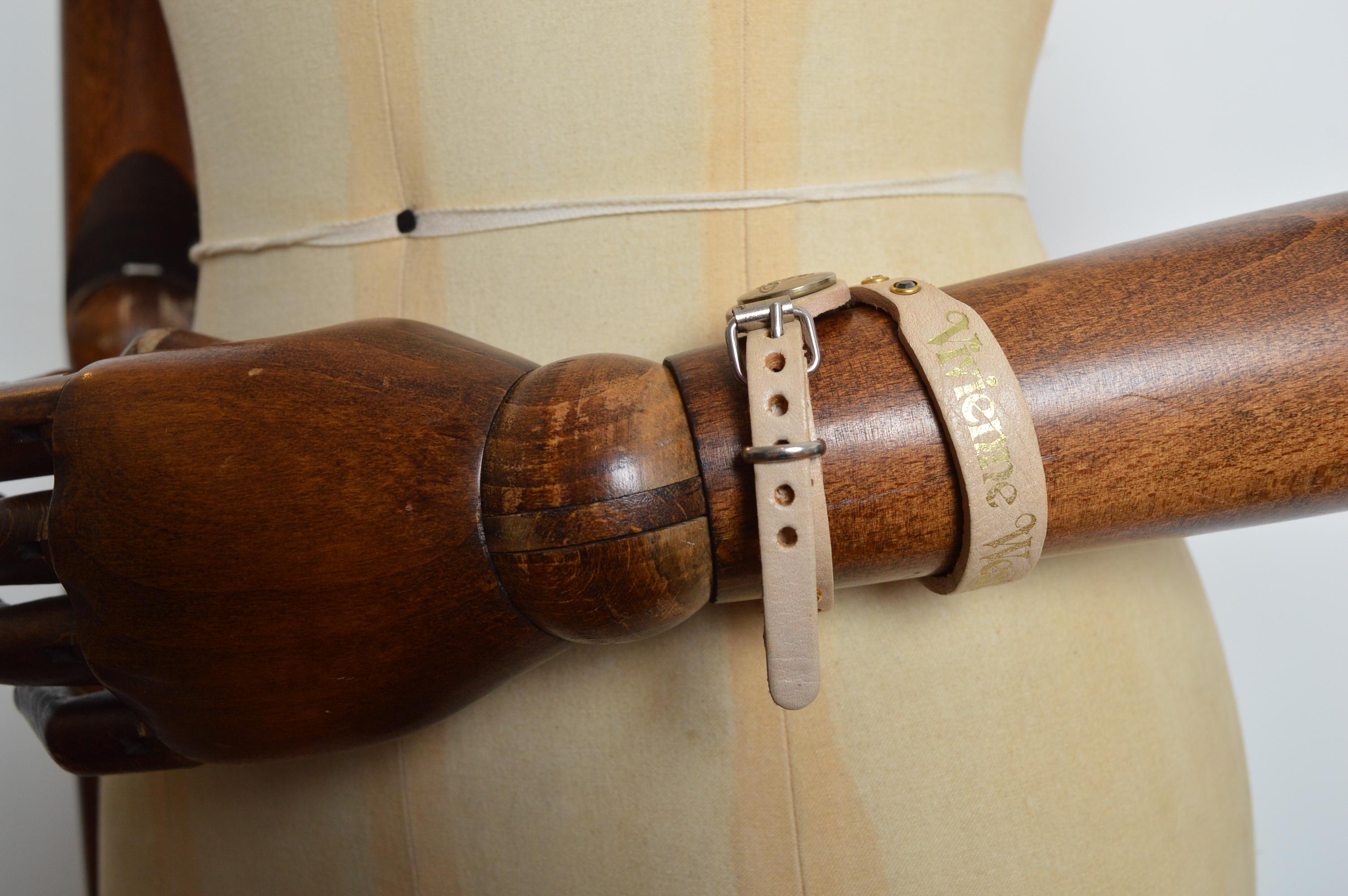 Vintage VIVIENNE WESTWOOD Tan Beige Leather & Swarovski Rhinestone Choker UNISEX 7