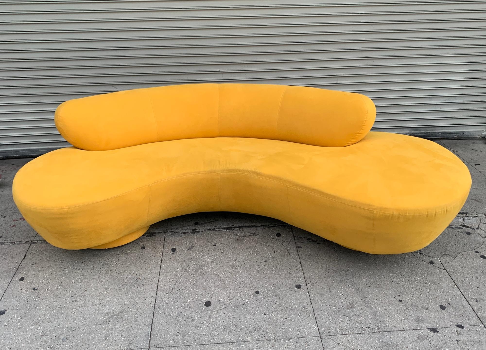 Vintage Vladimir Kagan for Directional, Serpentine Sofa 2