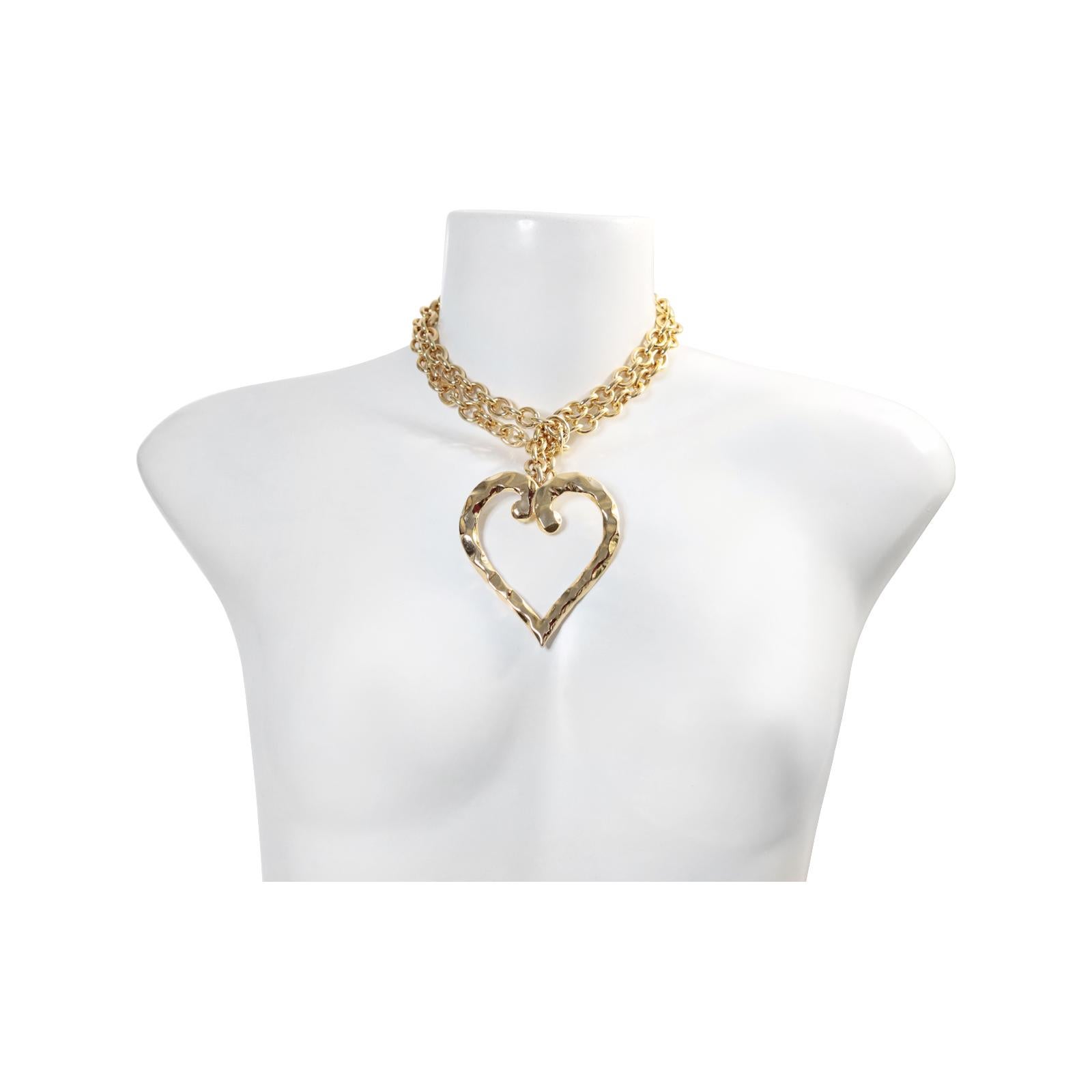 Modern Vintage Vo Gold Tone Link Necklace With Large Heart Circa 1980s For Sale