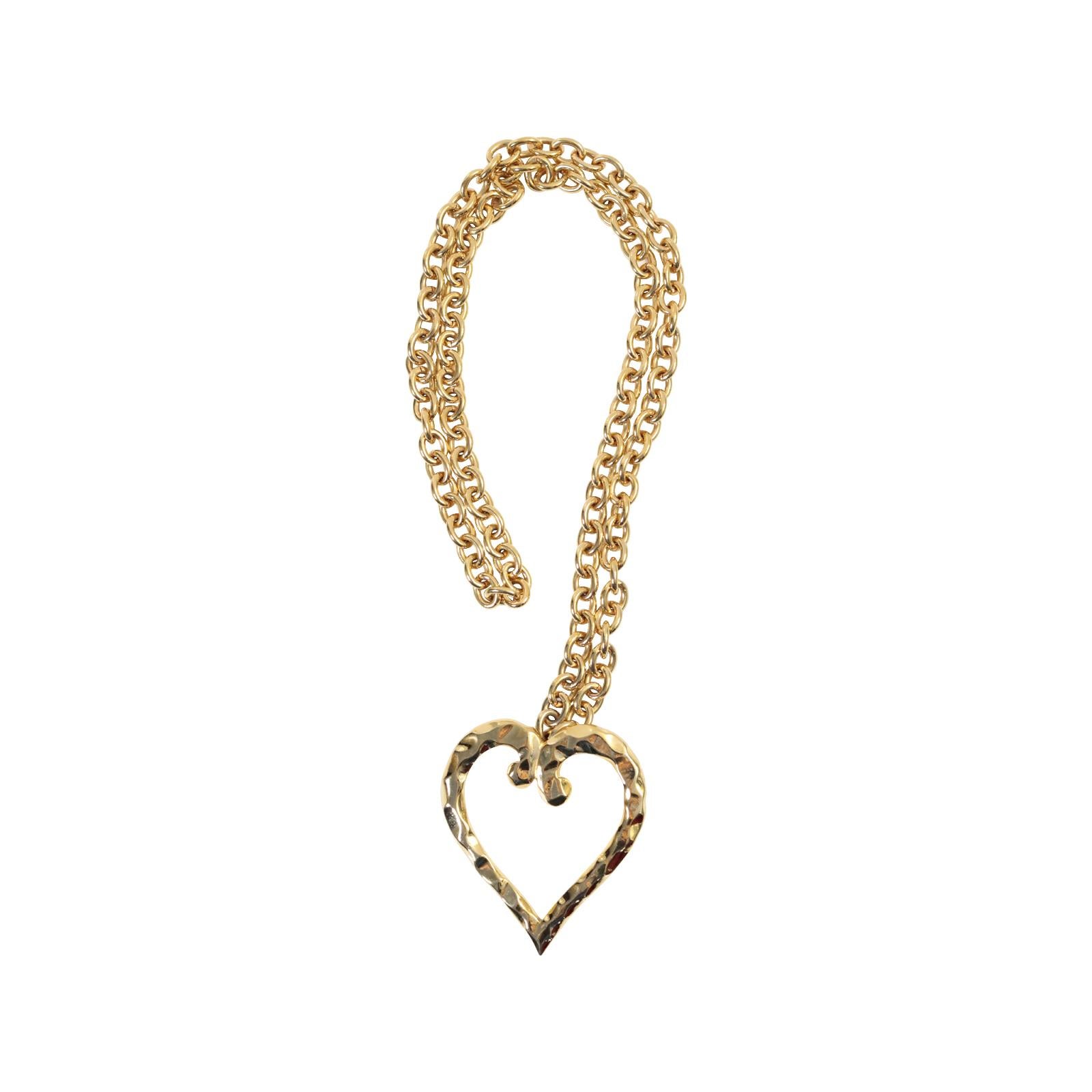 Vintage Vo Gold Tone Link Necklace With Large Heart Circa 1980s For Sale 2