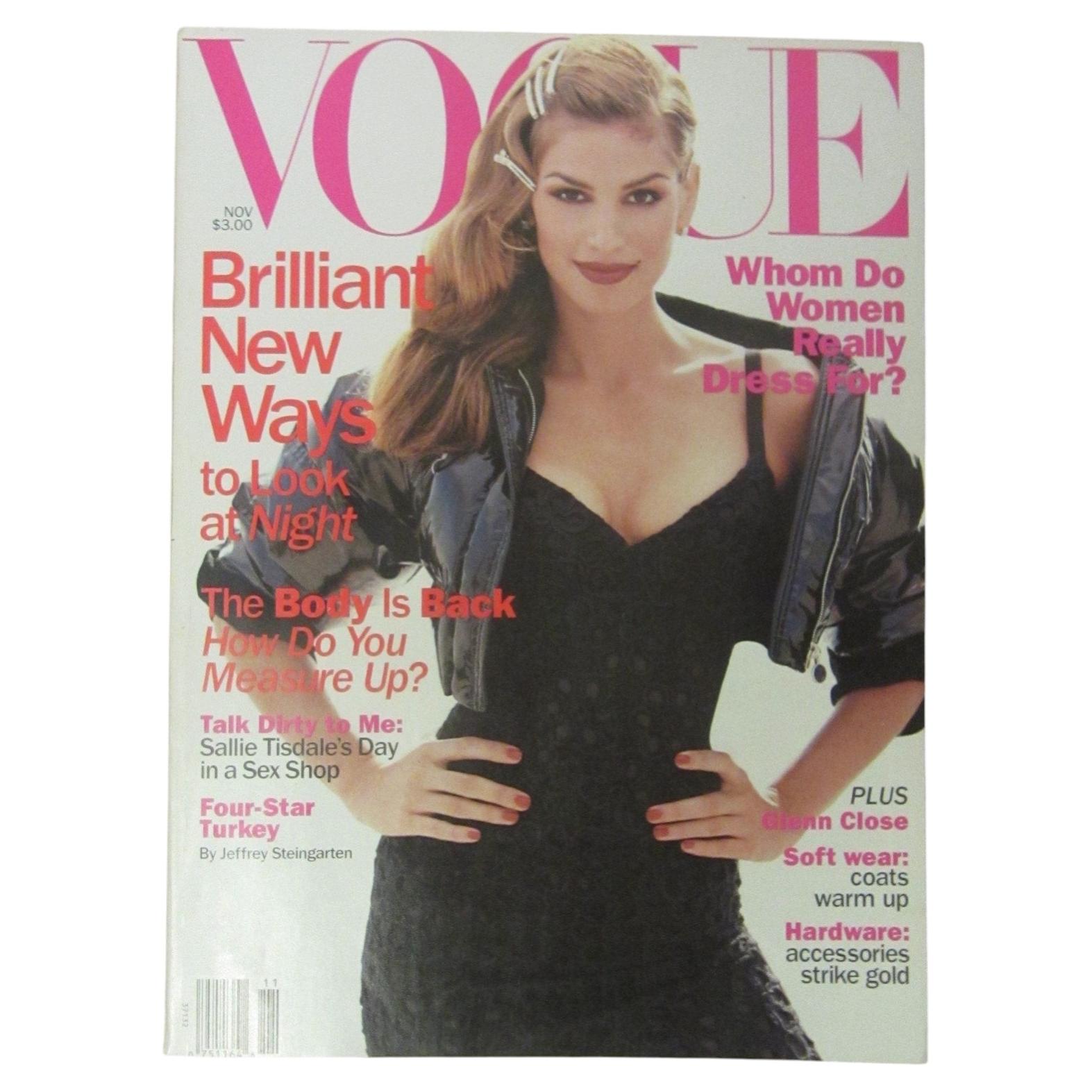 Vintage Vogue Magazine : November 1994, Cover Model Cindy Crawford For Sale