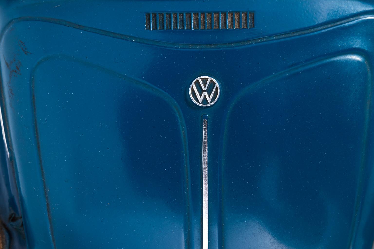 Vintage Volkswagen Beetle Decanter, circa 1973 6