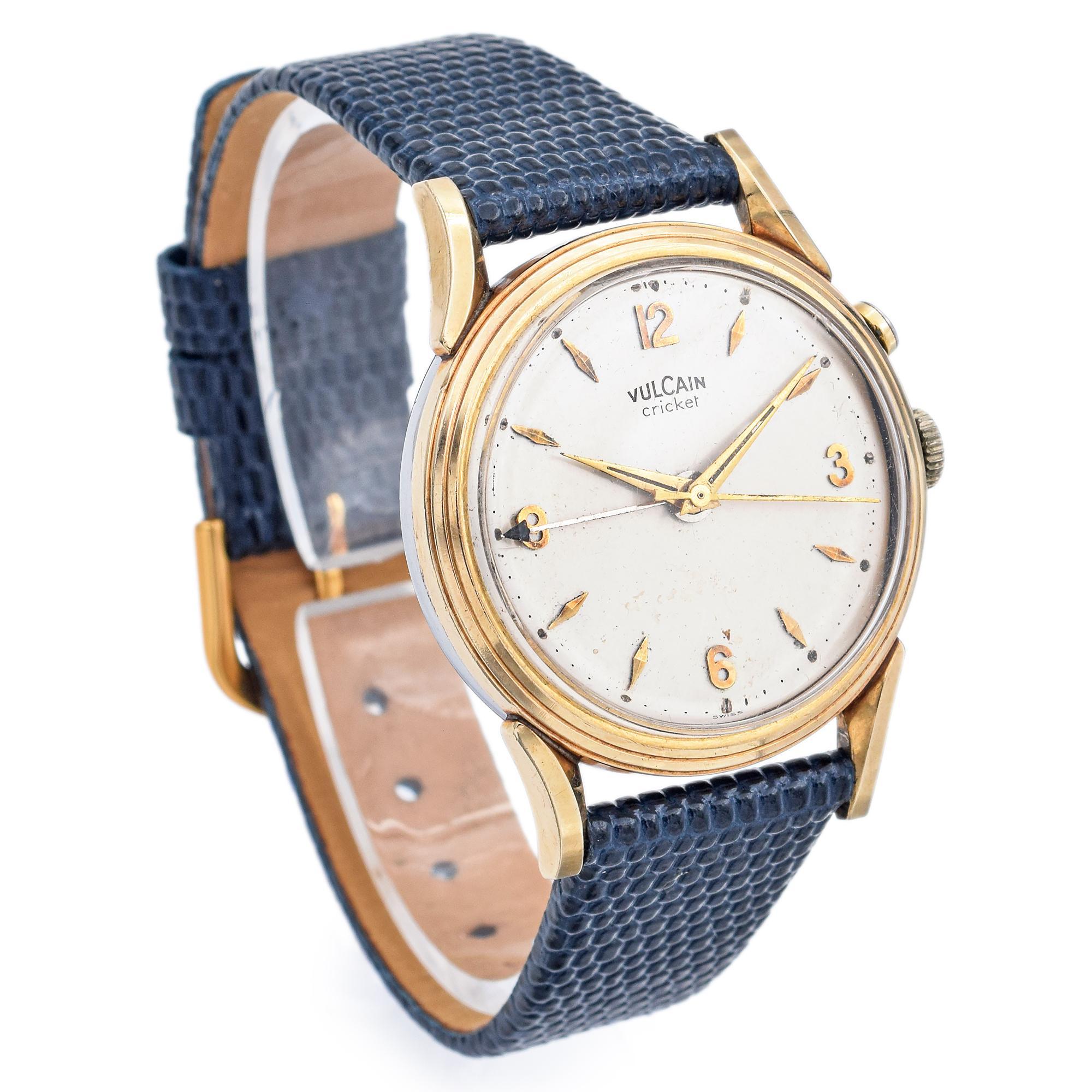 Vulcain Cricket Alarm Montre vintage à remontage manuel pour hommes 33,5 mm Bon état - En vente à New York, NY
