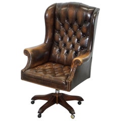 Vintage Wade Chesterfield Captains Wingback Office Chair Cuir brun teint à la main