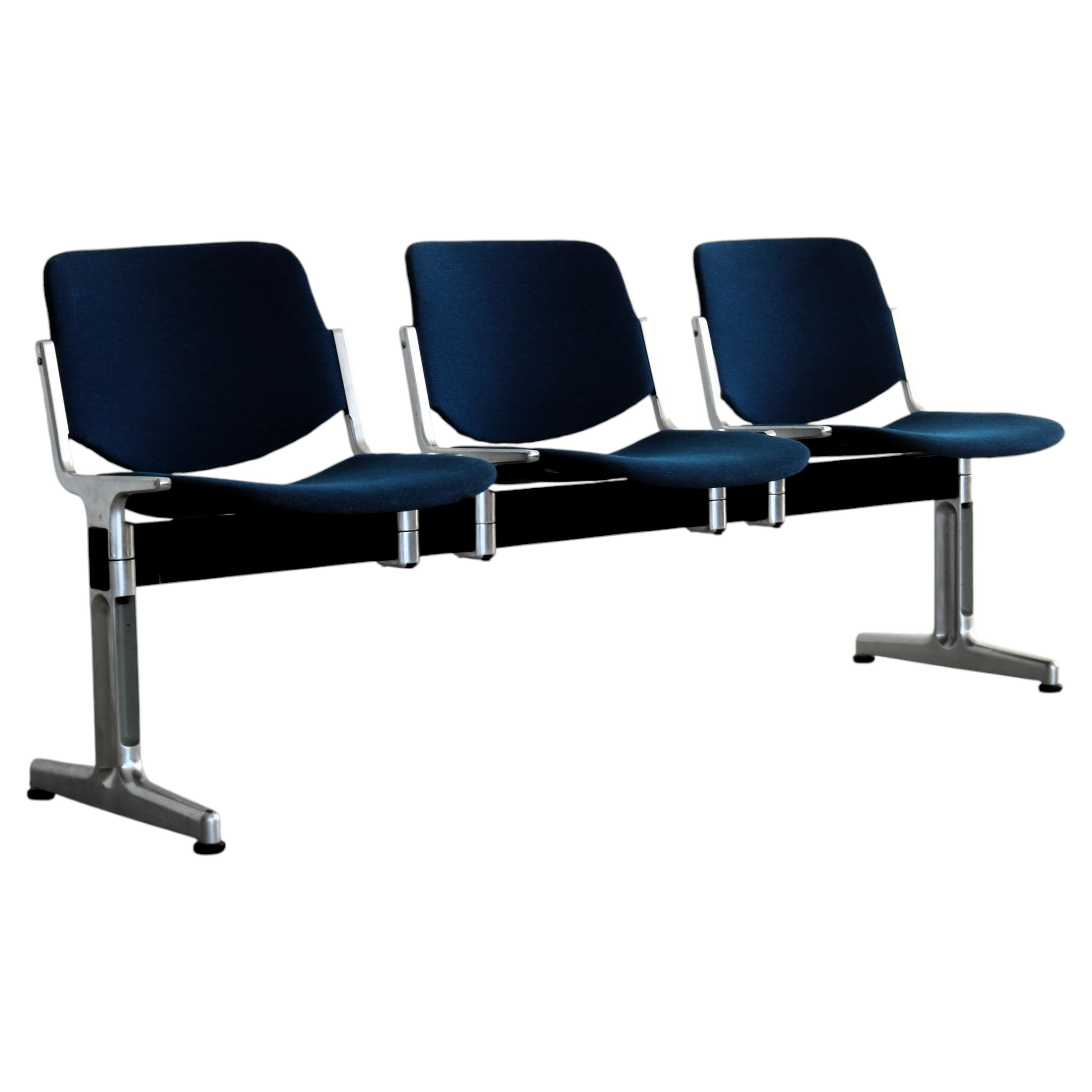 1970s Vintage Waiting Room Bench by Giancarlo Piretti, Chrome & Fabric For Sale