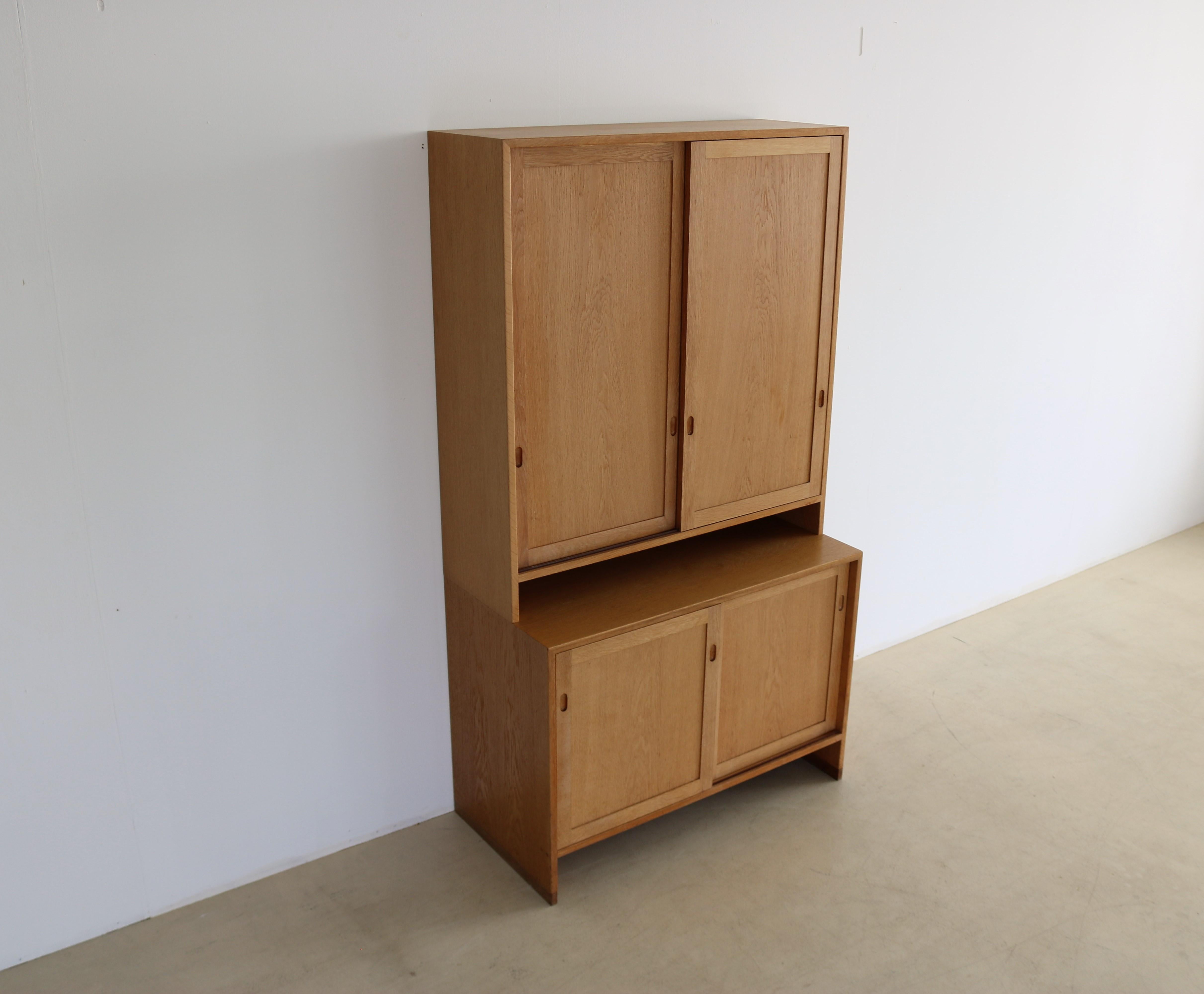 Vintage Wall Cabinet Cabinet Hans Wegner R.Y. Mobler For Sale 8