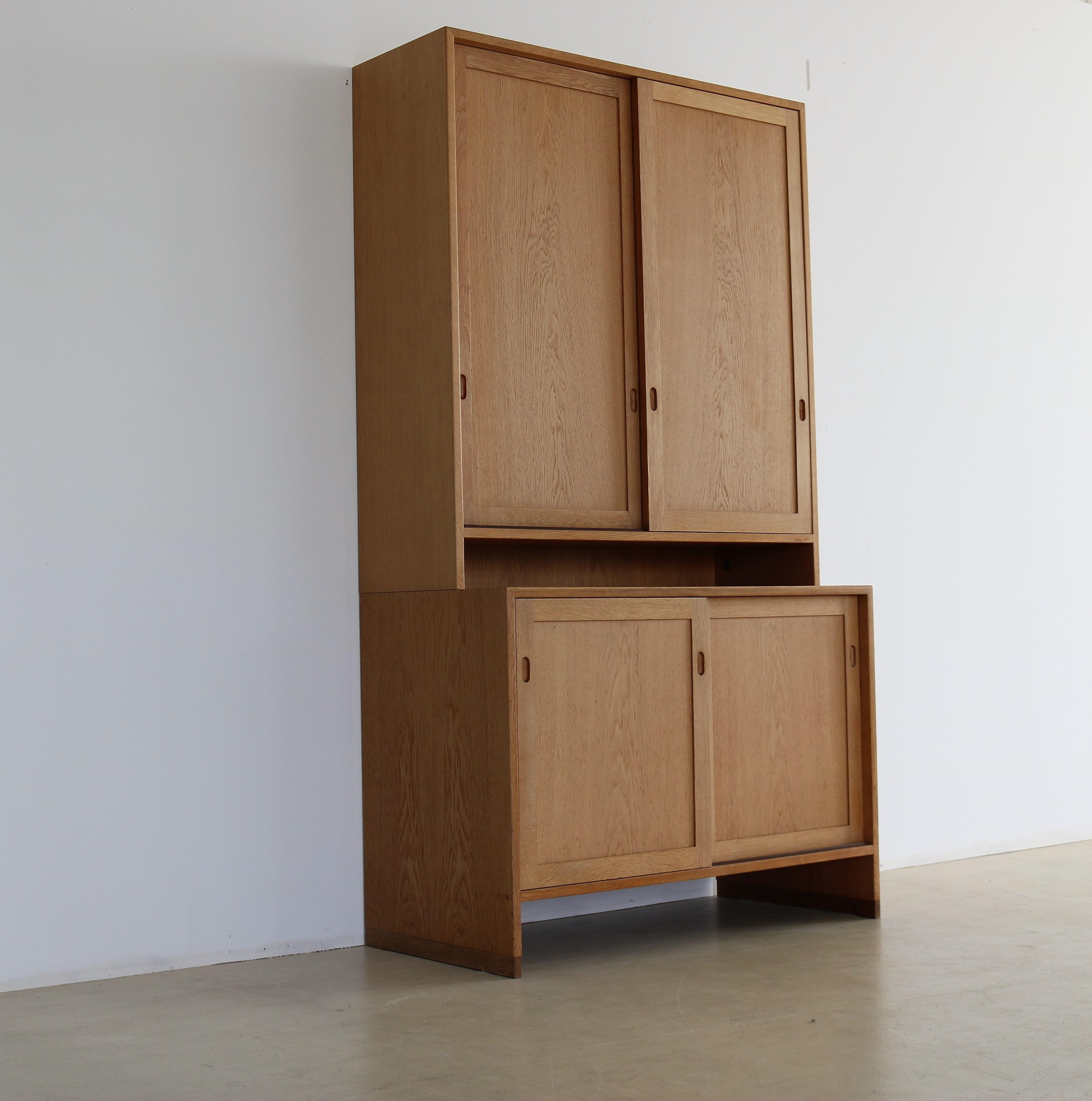 Wandschrank-Schrank Hans Wegner R.Y. Mobler im Zustand „Gut“ im Angebot in GRONINGEN, NL