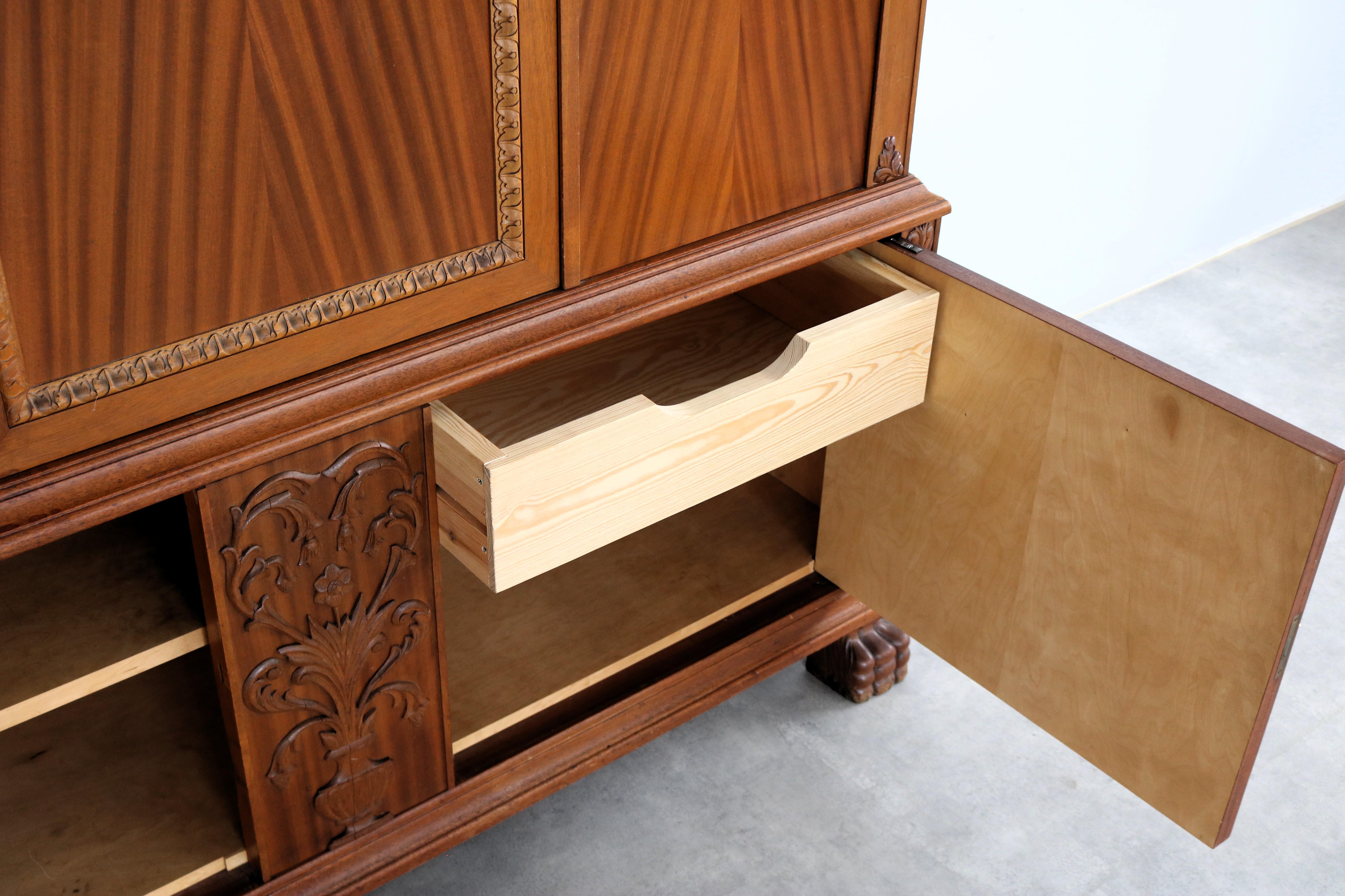 armario de pared vintage  highboard  1950s  Suecia en venta 3