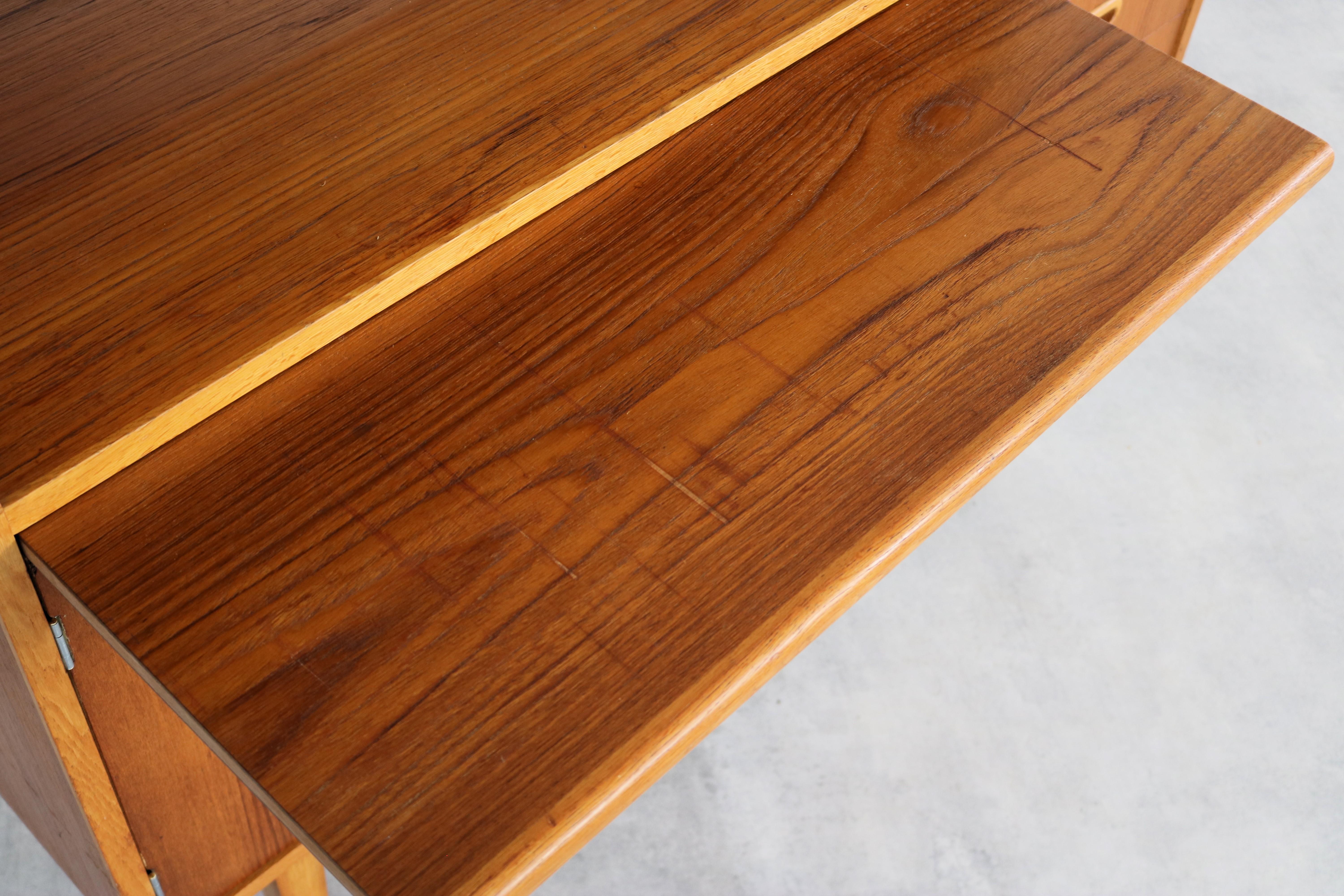 Vintage-Hängeschrank  60s  Sekretärin  Schrank  Schwedisch im Angebot 5