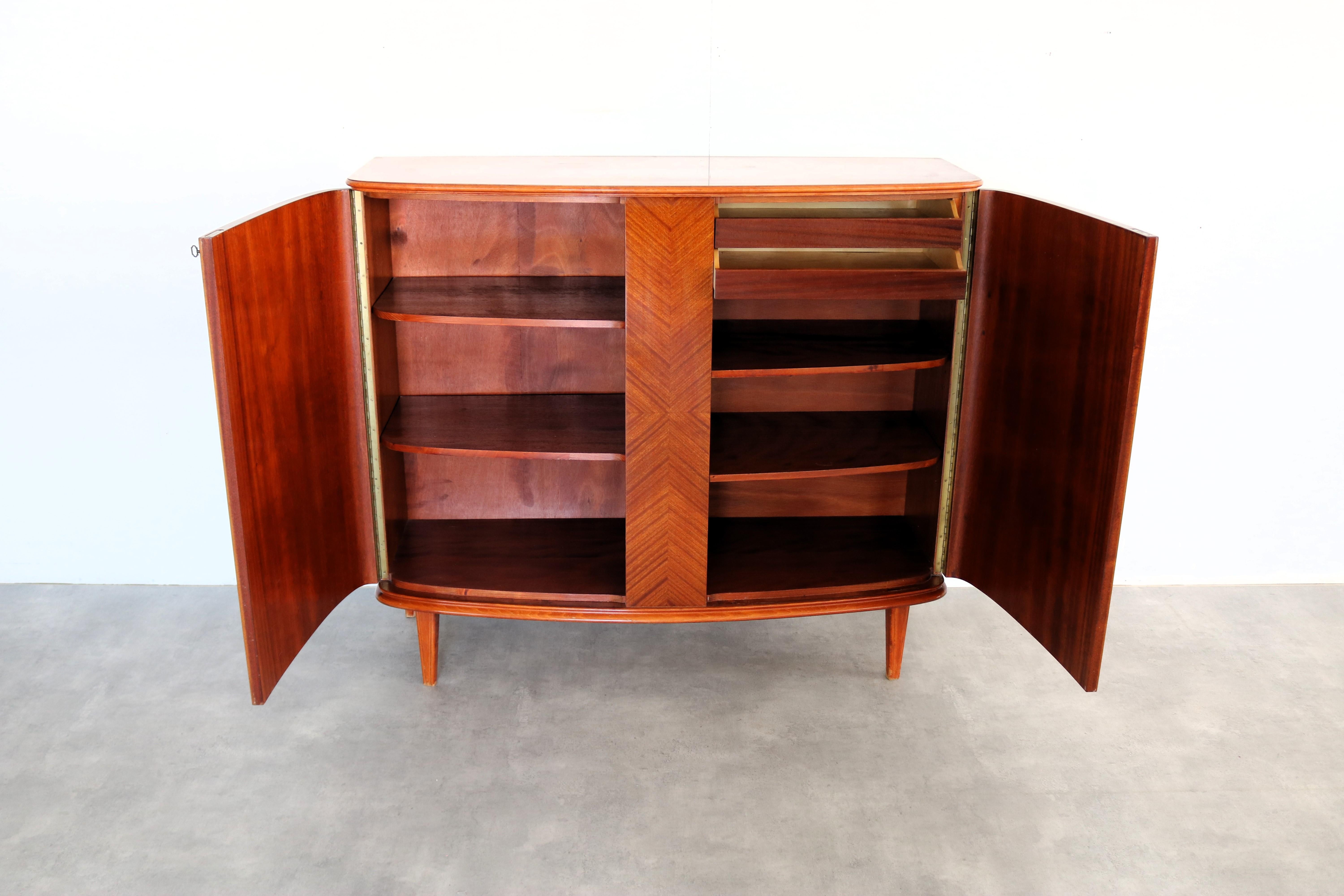 Vintage-Hängeschrank  Schrank  1950s  Bjasta 1