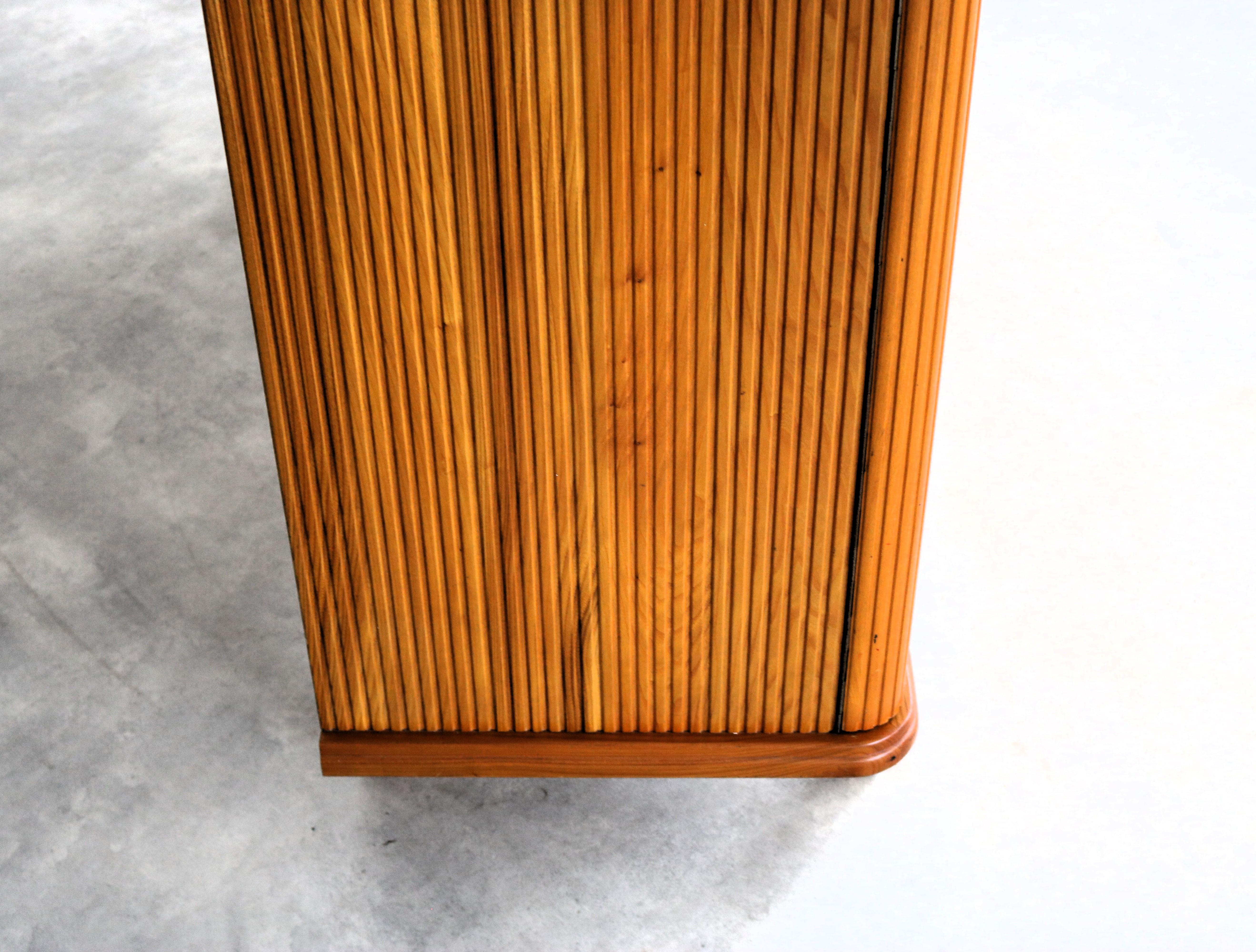 armario de pared vintage  unidad de pared  1950s  Suecia mediados del siglo XX en venta