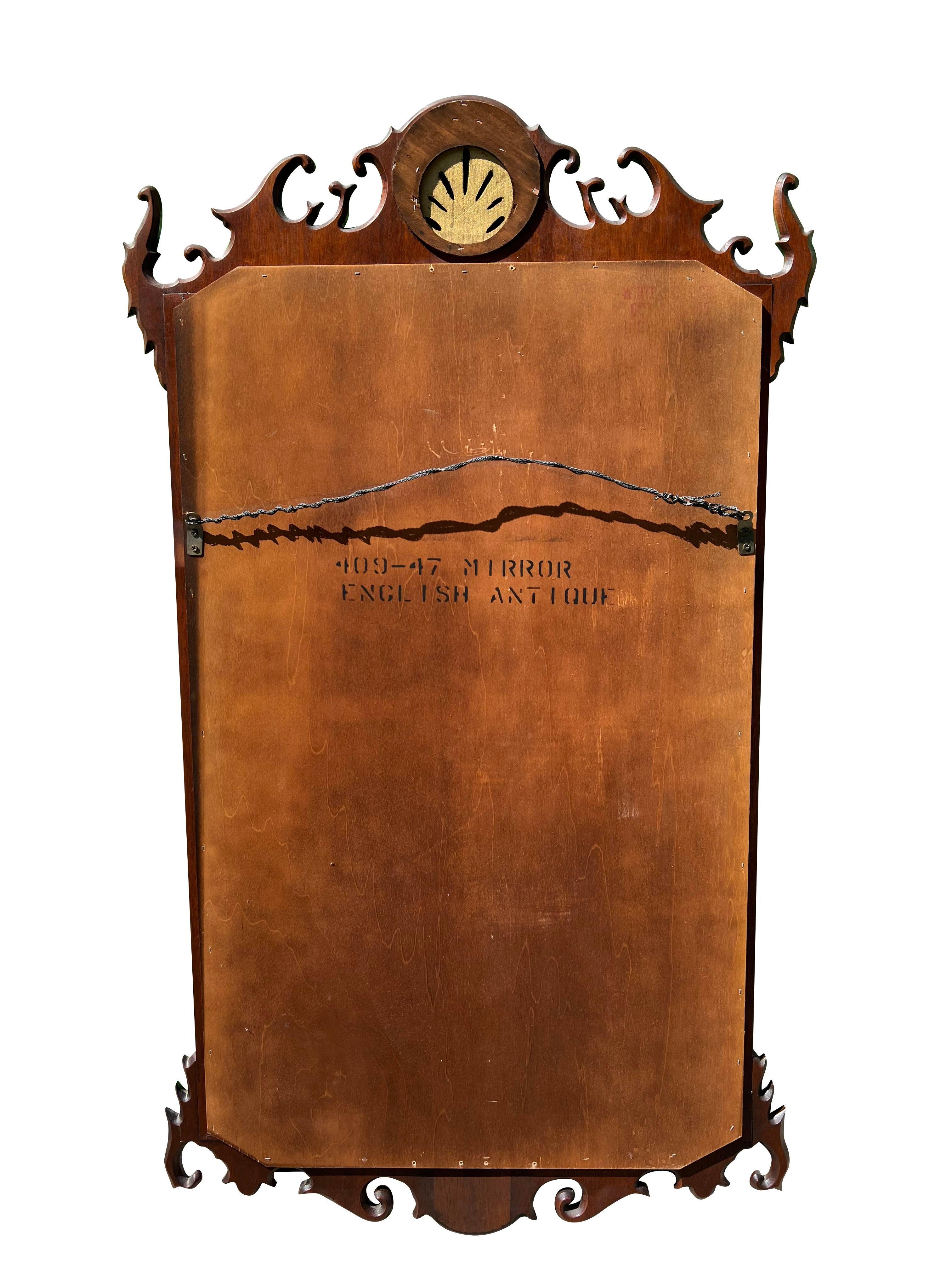 Espejo Colgante Vintage Tradicional De Madera Maciza Con Detalles De Concha Dorada en venta 3
