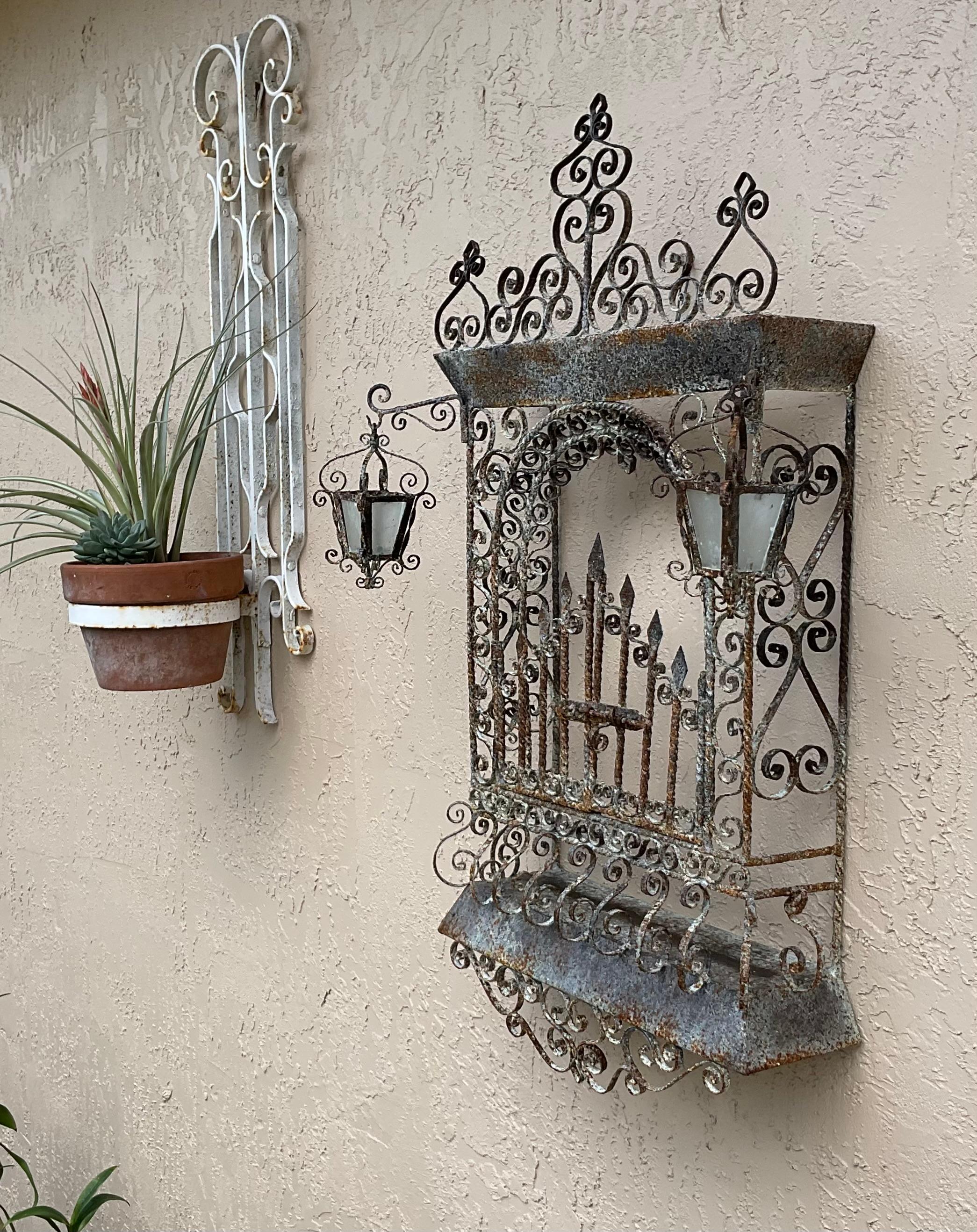Vintage Wall Hanging Palm Beach Wrought Iron Gate Mizner Style In Good Condition For Sale In Delray Beach, FL