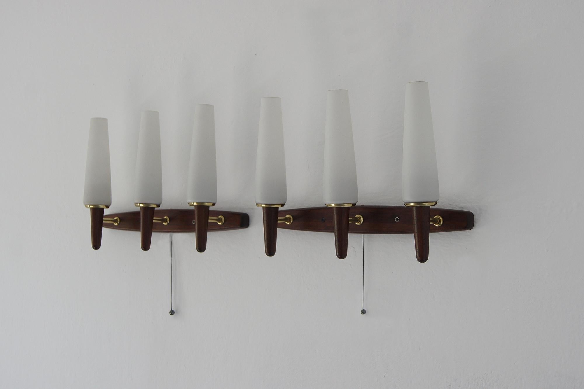 Scandinavo moderno Vintage Wall Lamps with Rosewood Wall Part and Opaline Glass Shade, Set of 2 in vendita