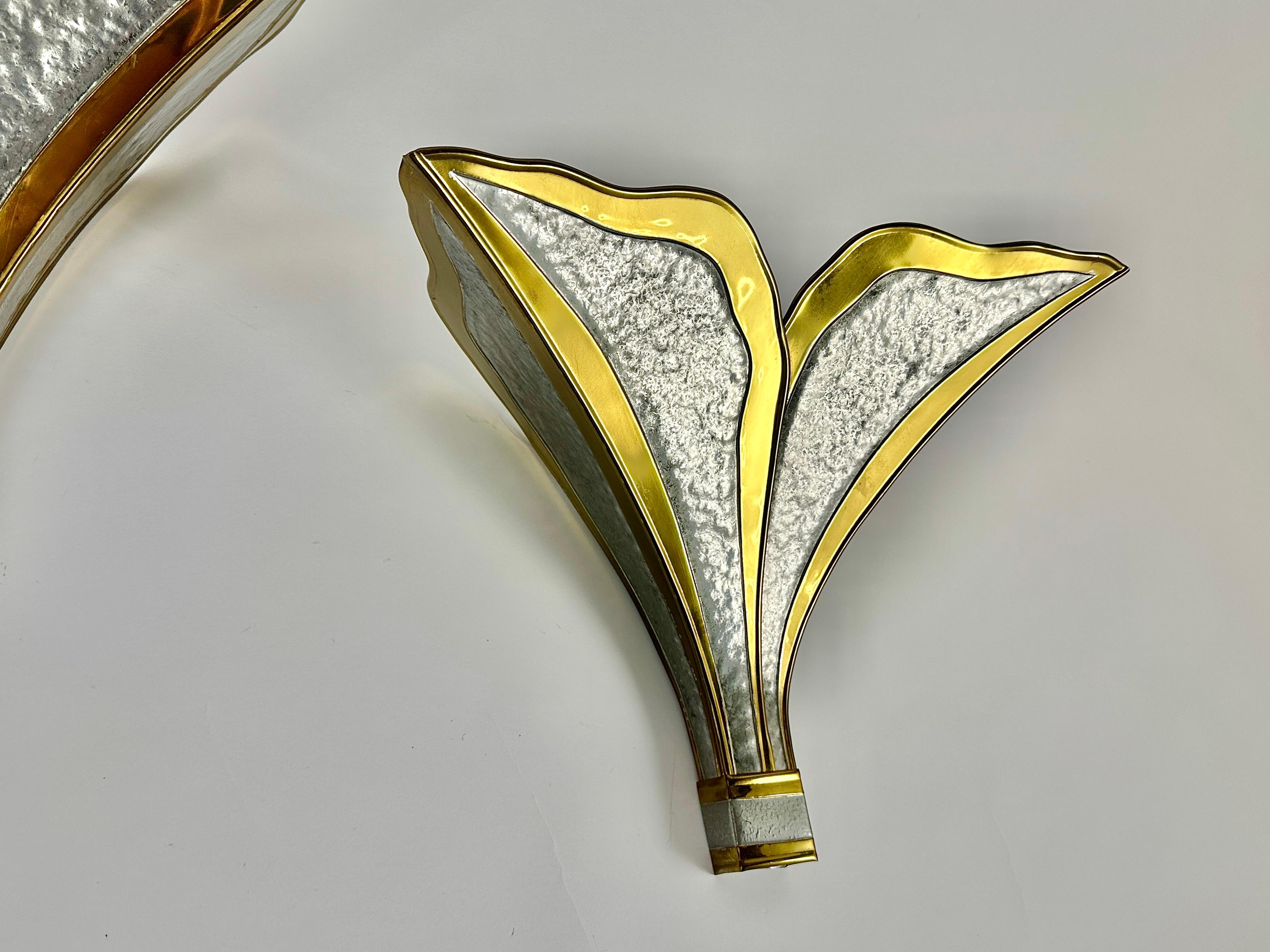 Hollywood Regency Vintage Wall Light by Henri Fernandez for Honoré, France, 1970s Gold and Silver For Sale
