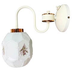 Vintage-Wandleuchte mit Milchglas von Drukov, 1960er Jahre