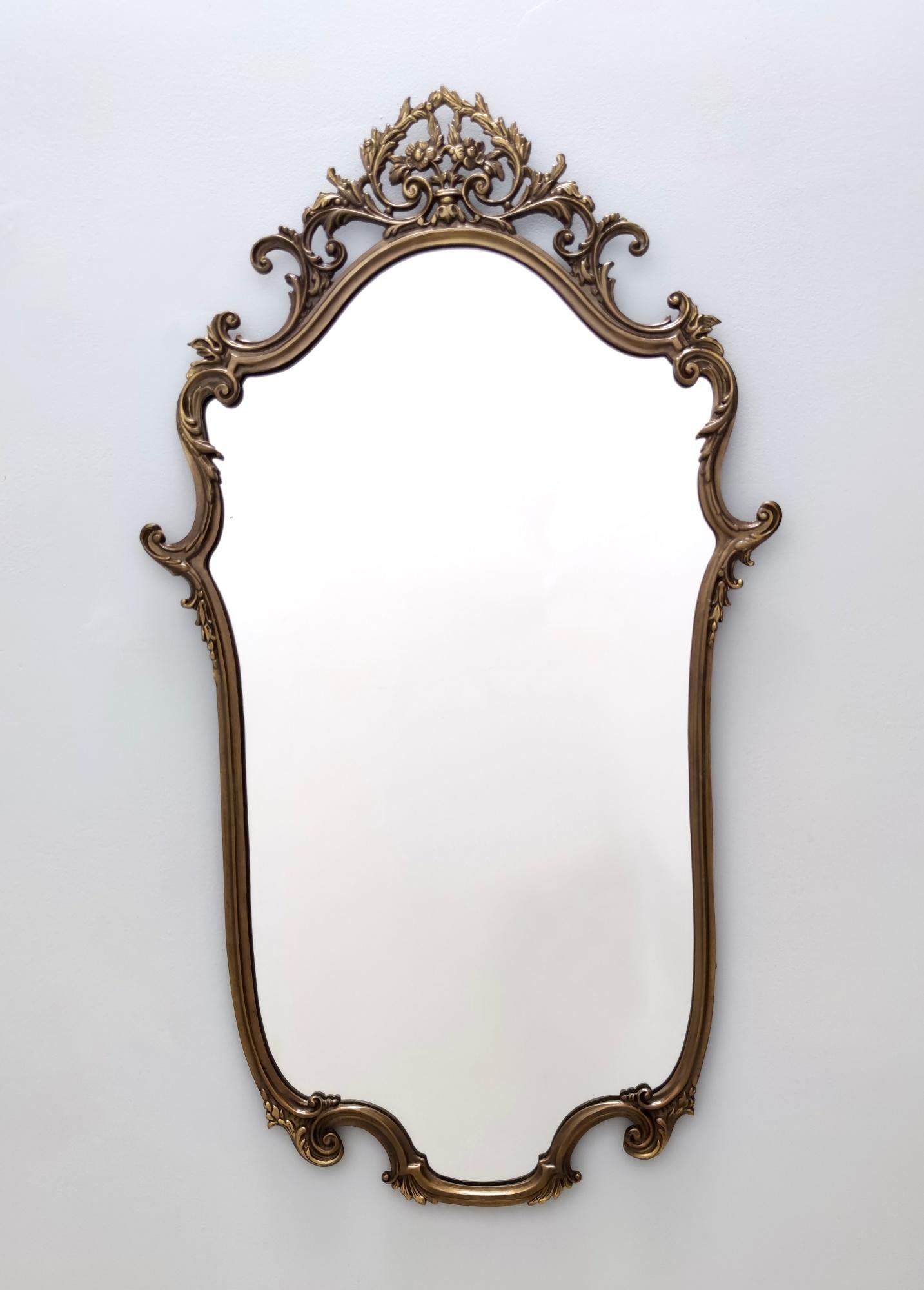 Vintage Wall Mirror and Console with an Onyx Top and Cast Brass Frame, Italy For Sale 1