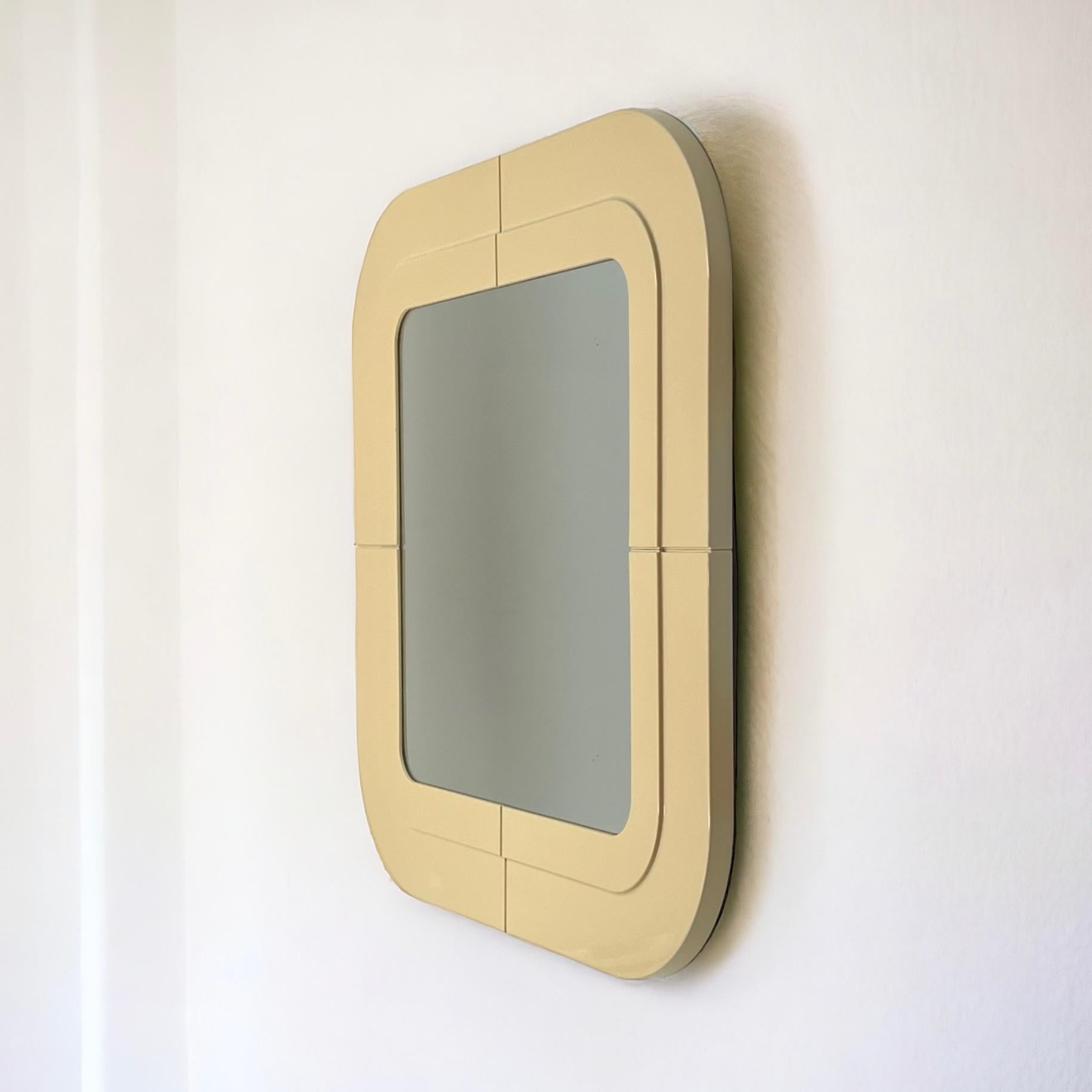 Mid-20th Century Vintage Wall Mirror by Anna Castelli Ferrieri for Kartell - 1960s For Sale