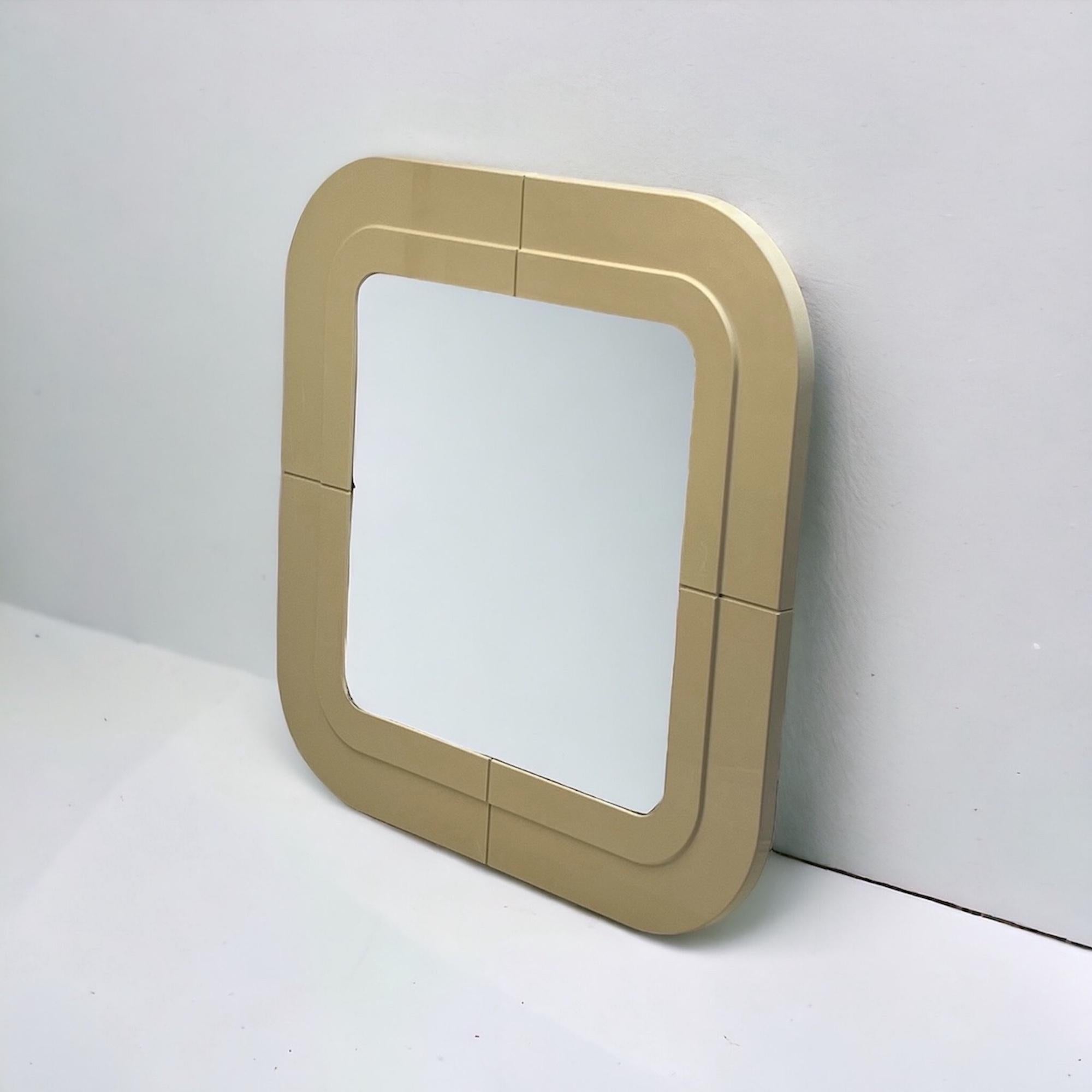 Miroir mural vintage Anna Castelli Ferrieri pour Kartell - années 1960 en vente 1