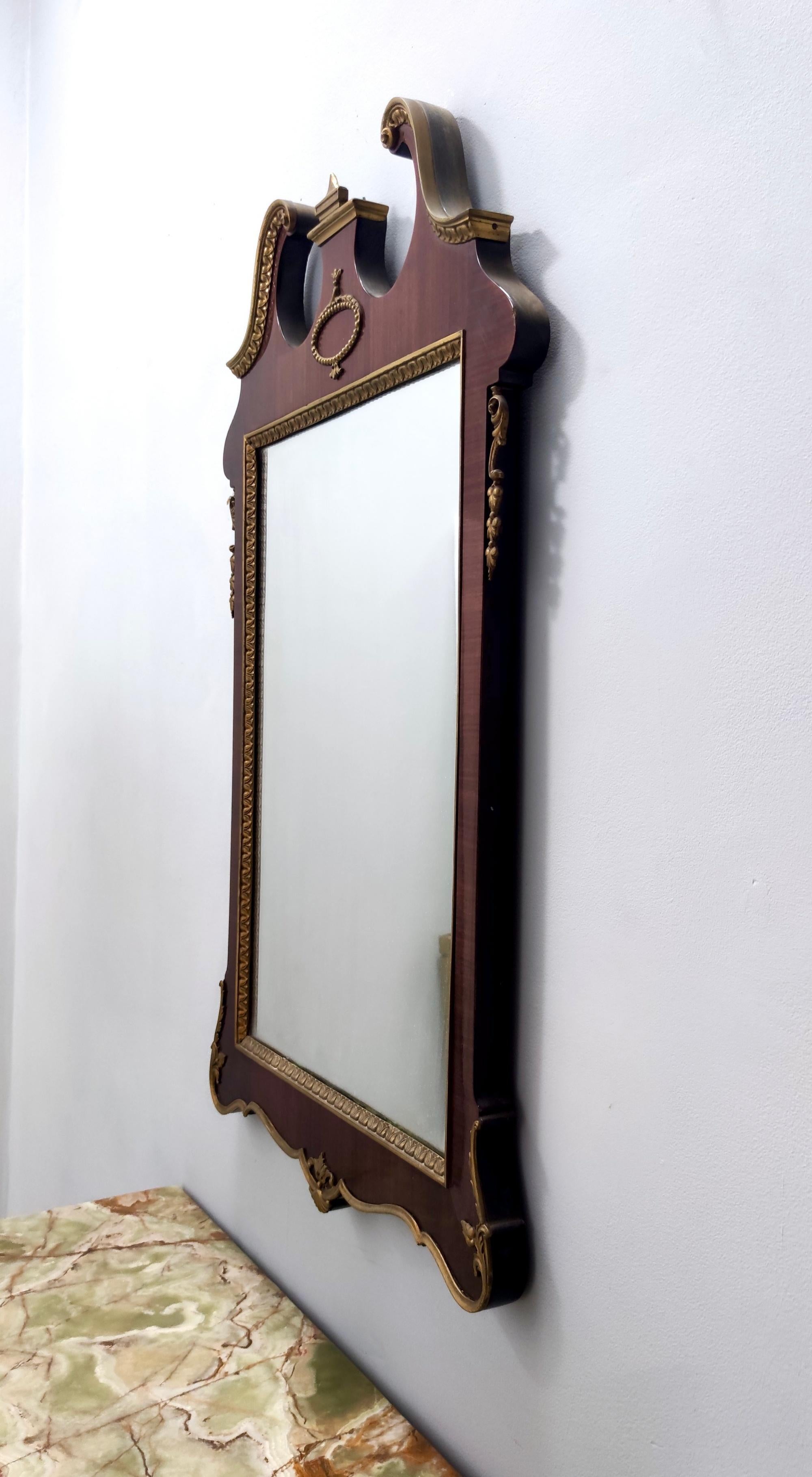 Vintage Wall Mirror with Ebonized Beech Frame and Cast Brass Details, Italy In Excellent Condition For Sale In Bresso, Lombardy