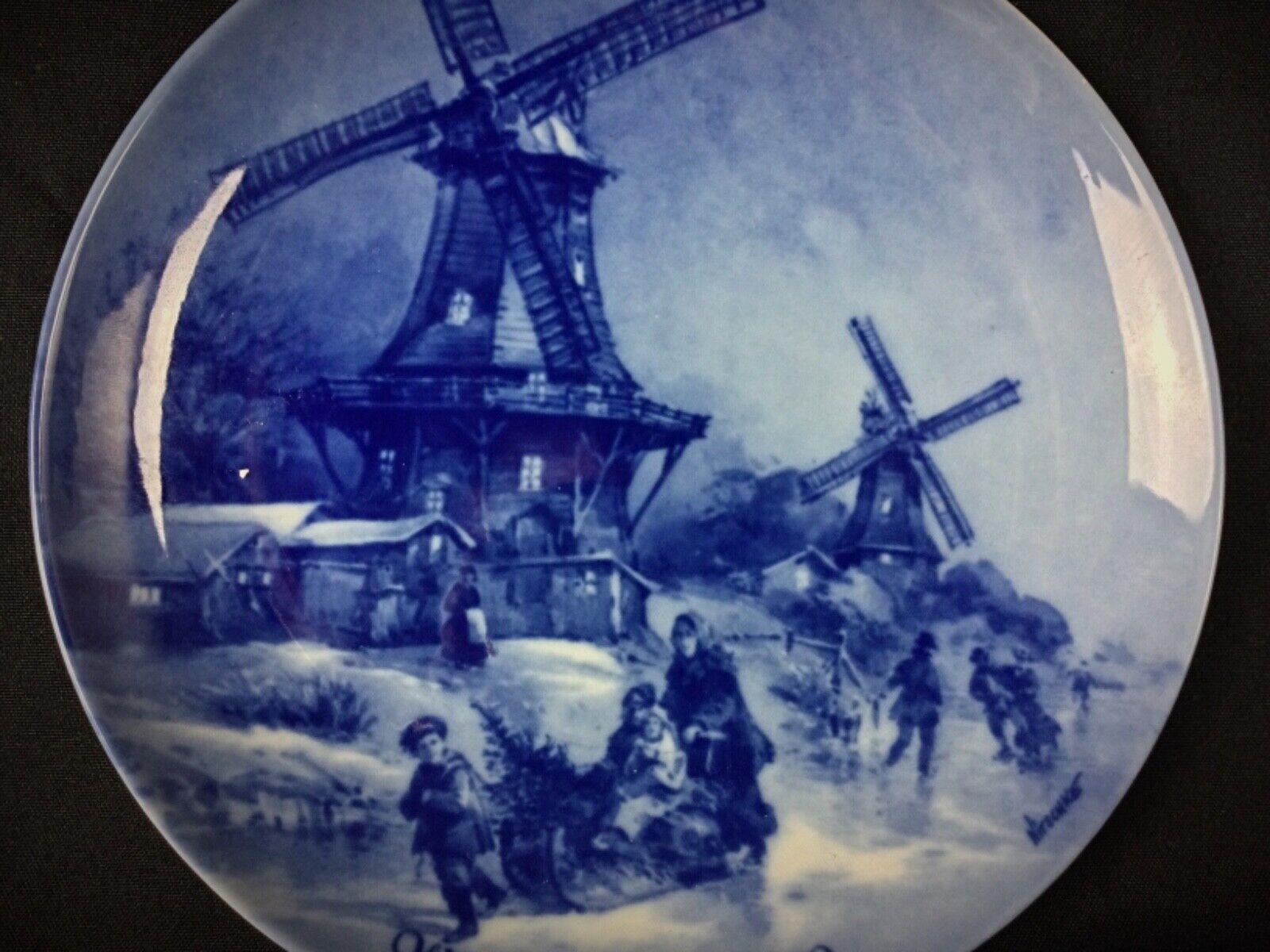 Fin du 20e siècle Assiette décorative murale vintage en porcelaine - 