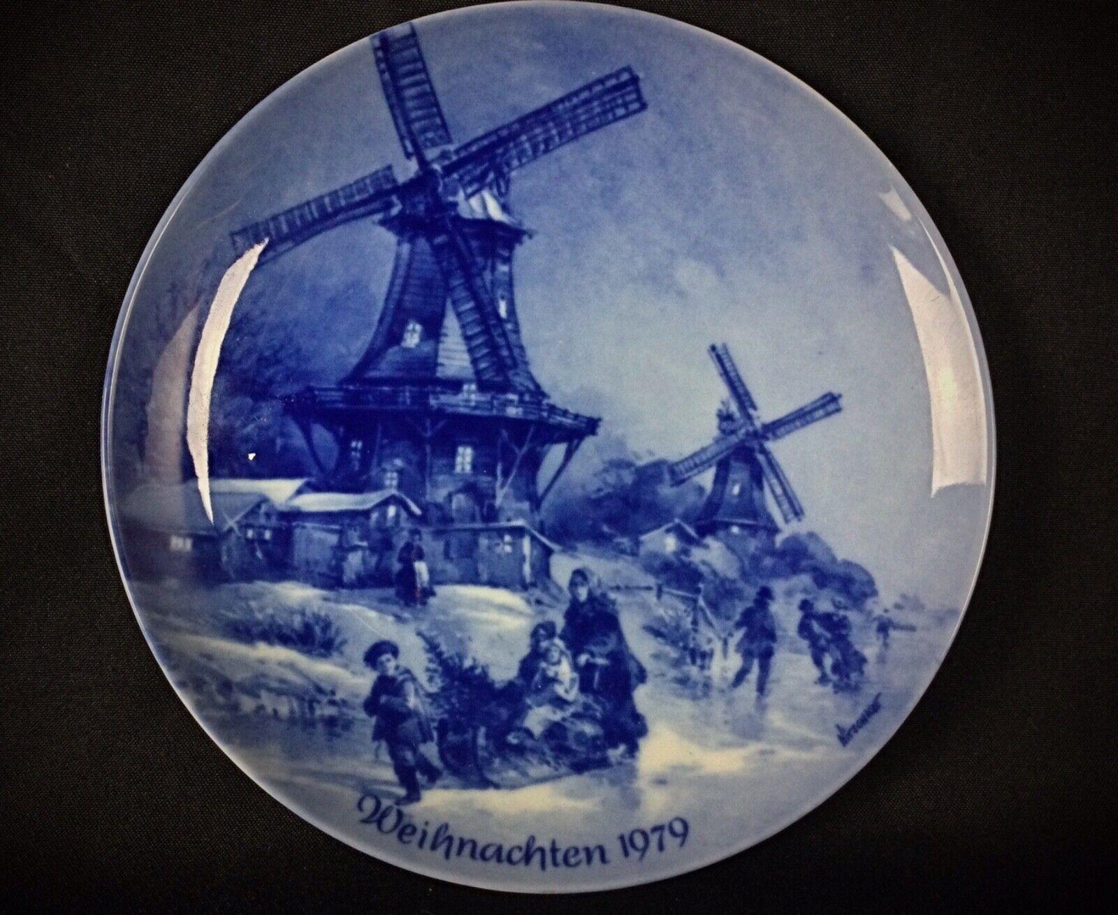 Assiette décorative murale vintage en porcelaine - 